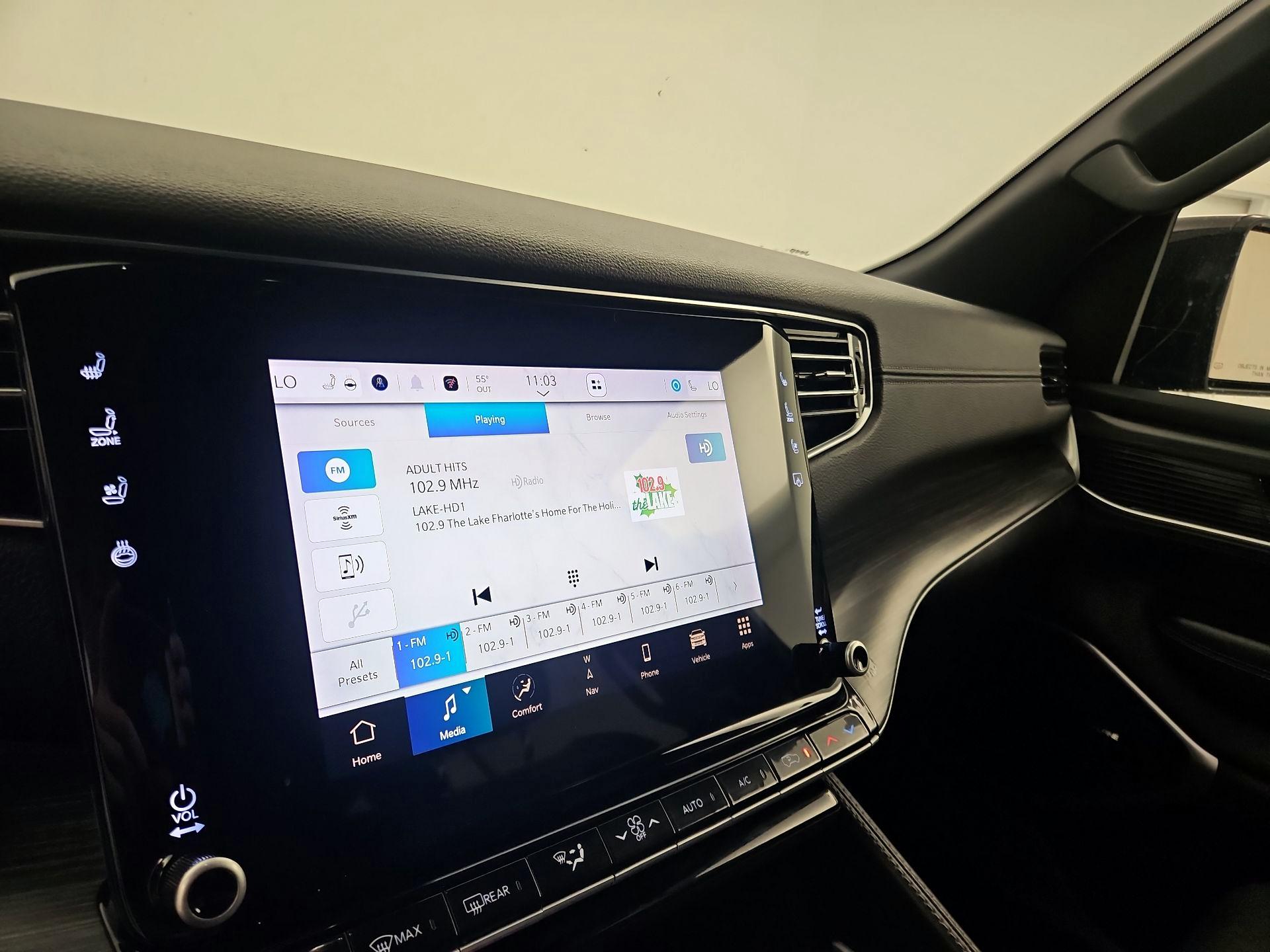 Thumbnail: 2024 Jeep Wagoneer - 15