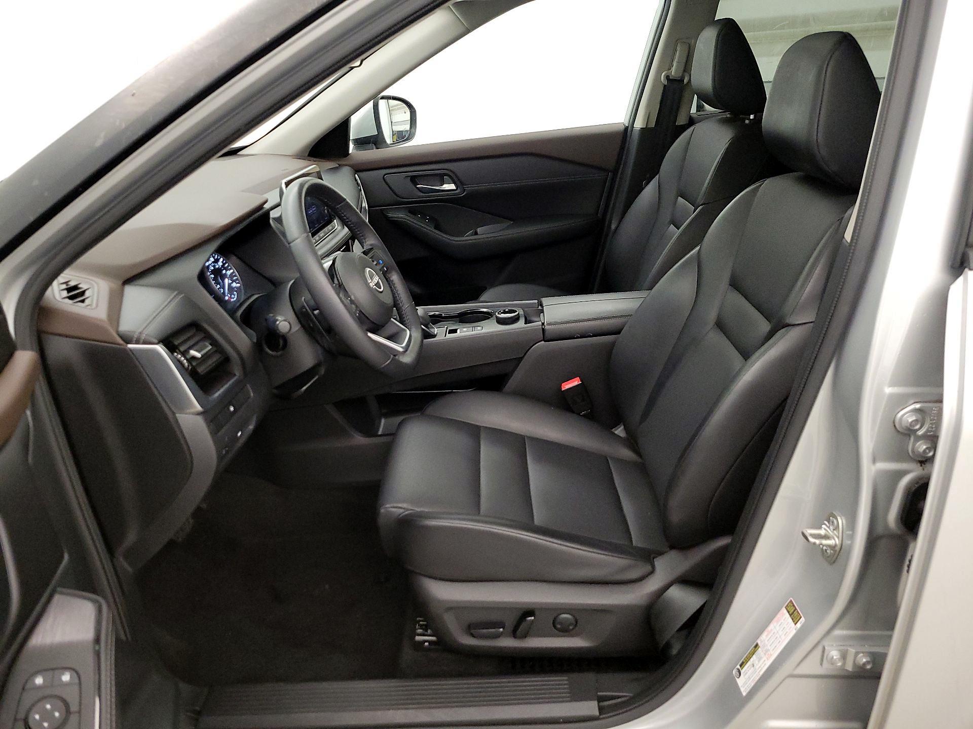 Thumbnail: 2022 Nissan Rogue - 11