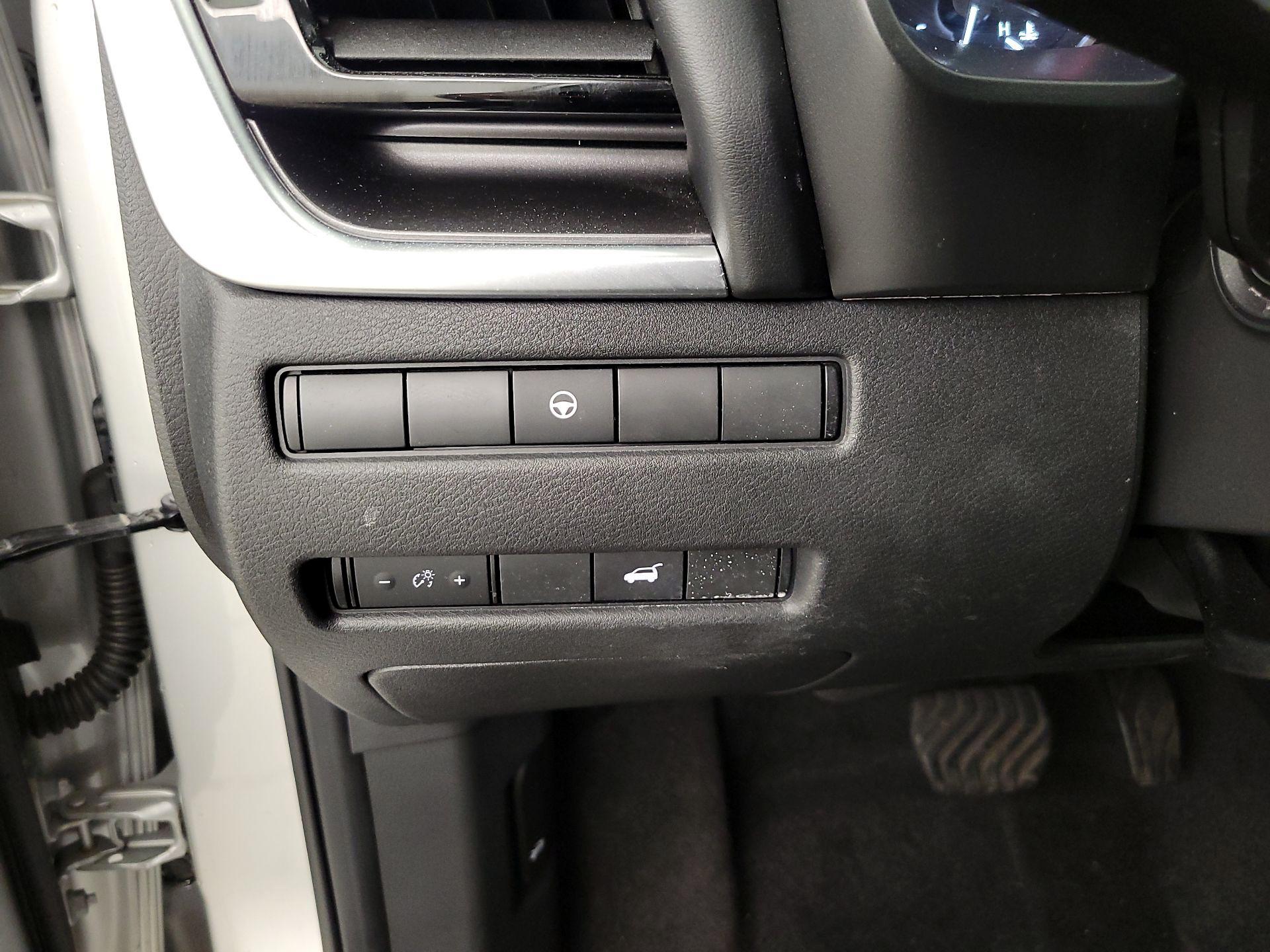 Thumbnail: 2022 Nissan Rogue - 13