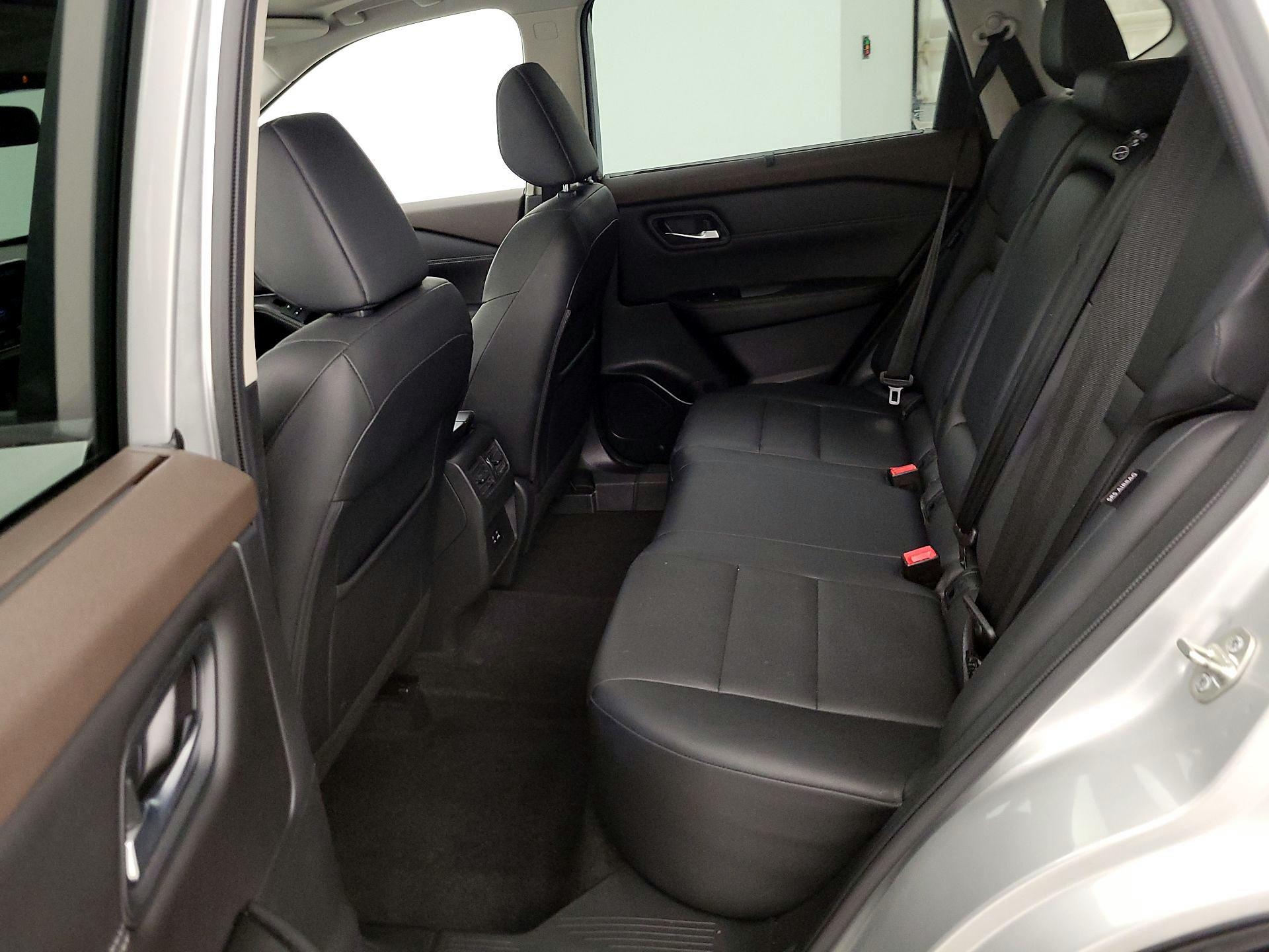 Thumbnail: 2022 Nissan Rogue - 20