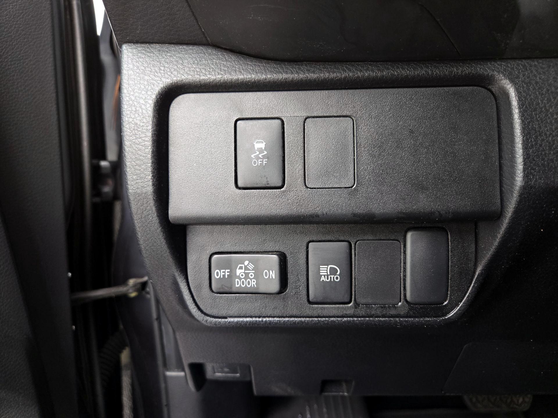 Thumbnail: 2023 Toyota Tacoma - 13