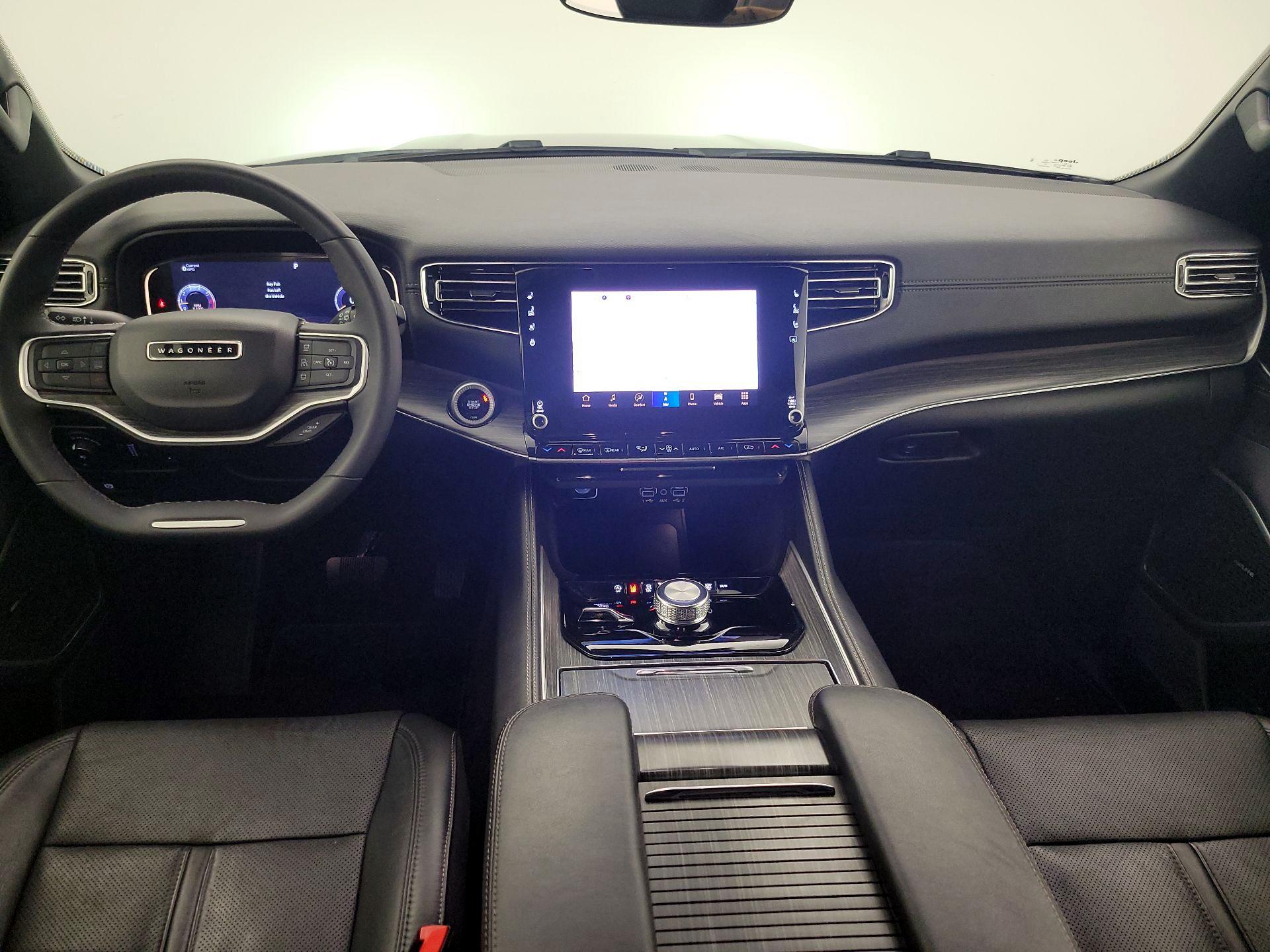 Thumbnail: 2023 Jeep Wagoneer - 9