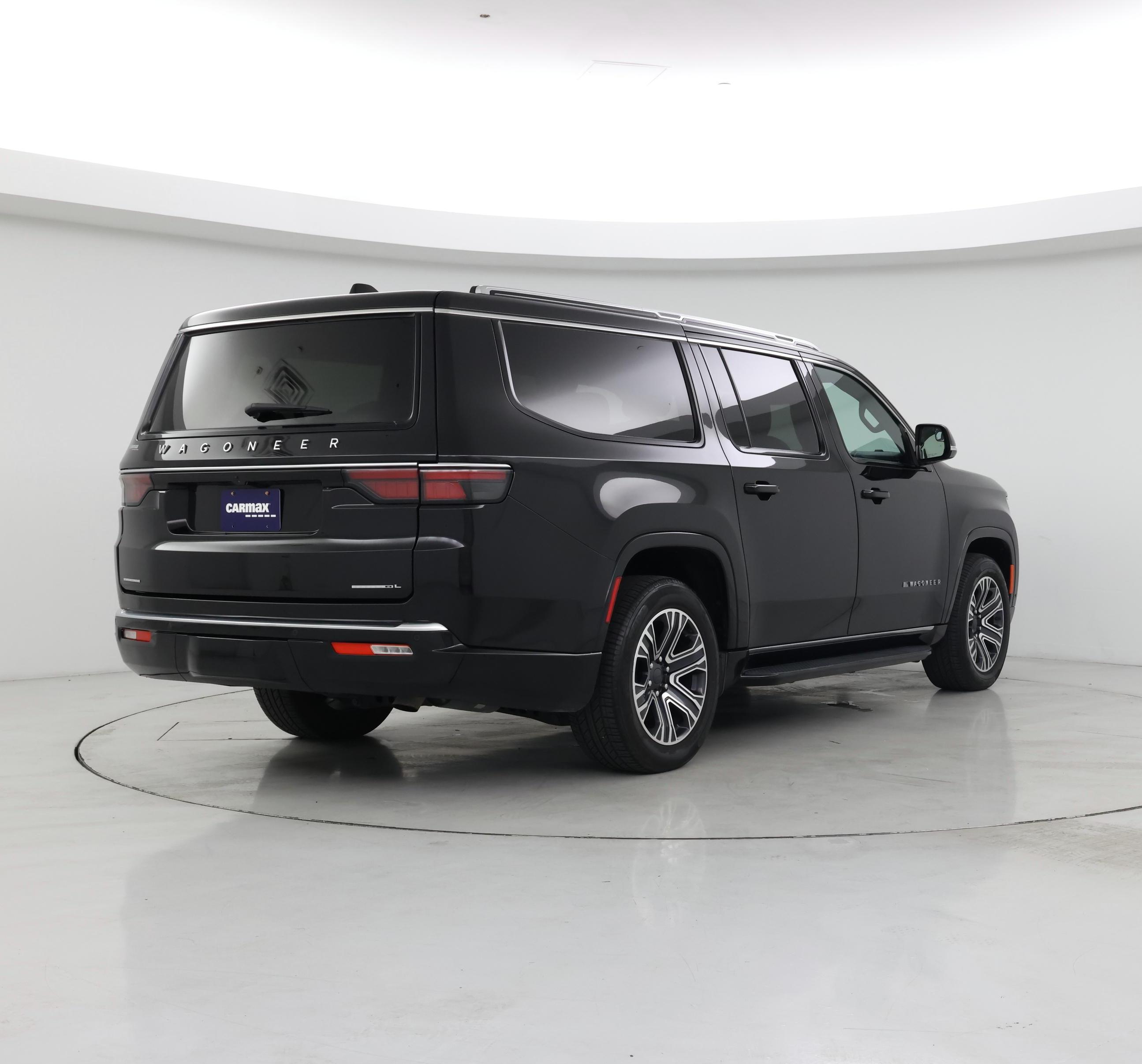 Thumbnail: 2023 Jeep Wagoneer - 8