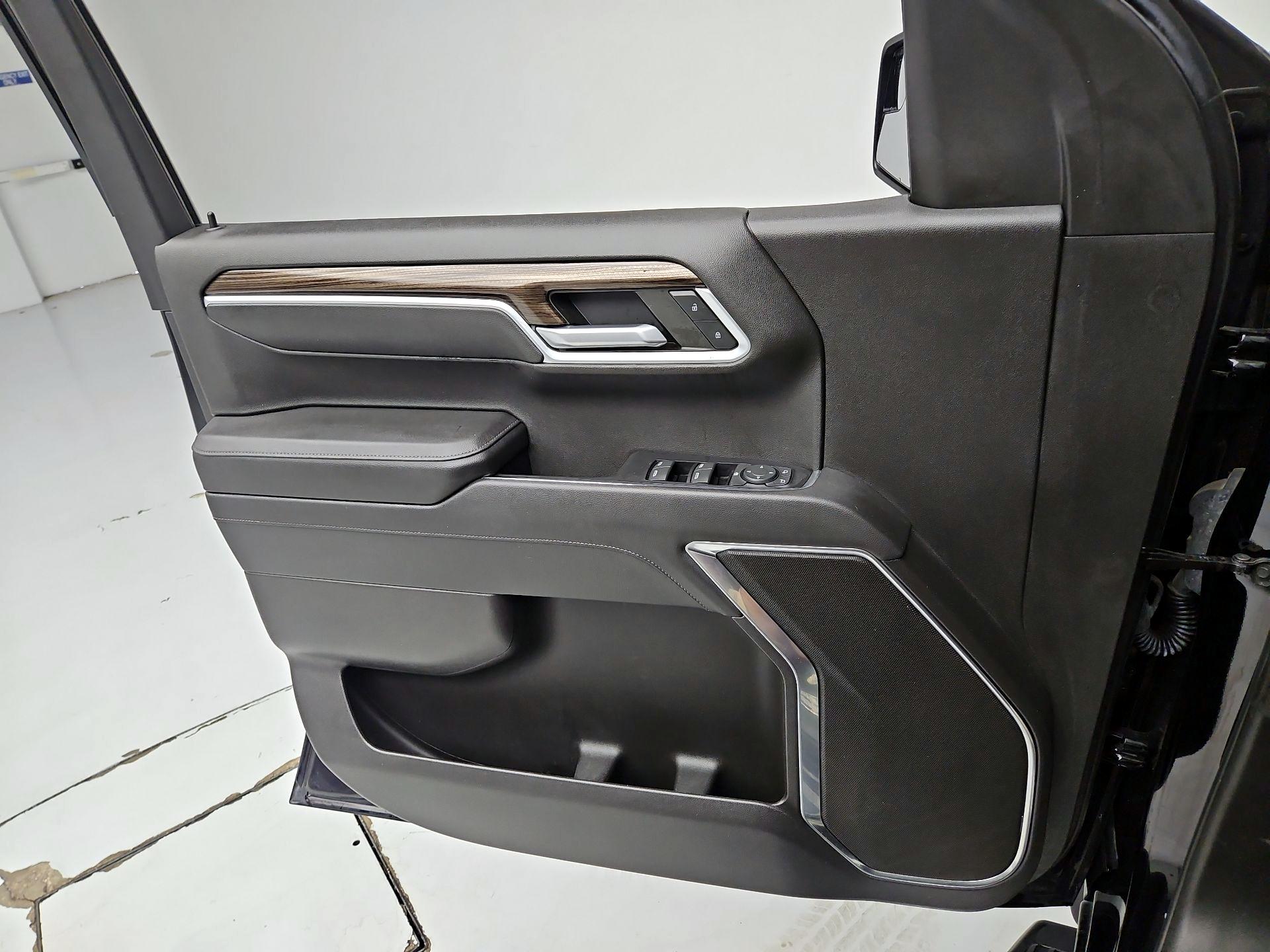 Thumbnail: 2022 Chevrolet Silverado 1500 - 12