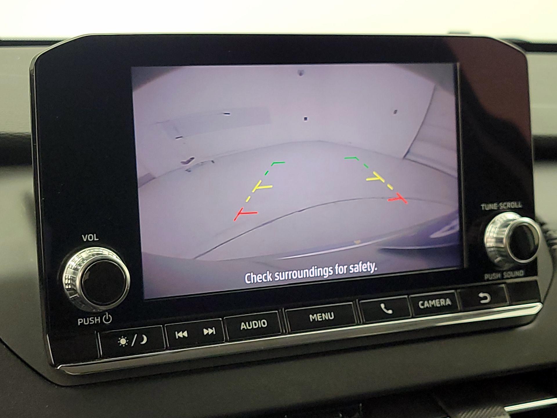 Thumbnail: 2022 Mitsubishi Outlander - 14