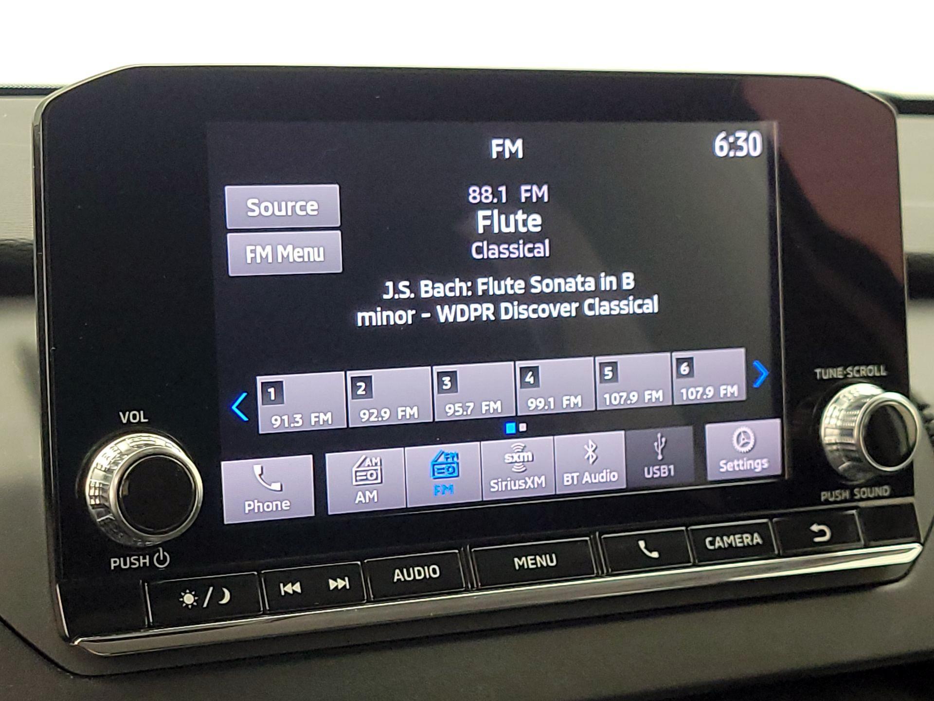 Thumbnail: 2022 Mitsubishi Outlander - 15