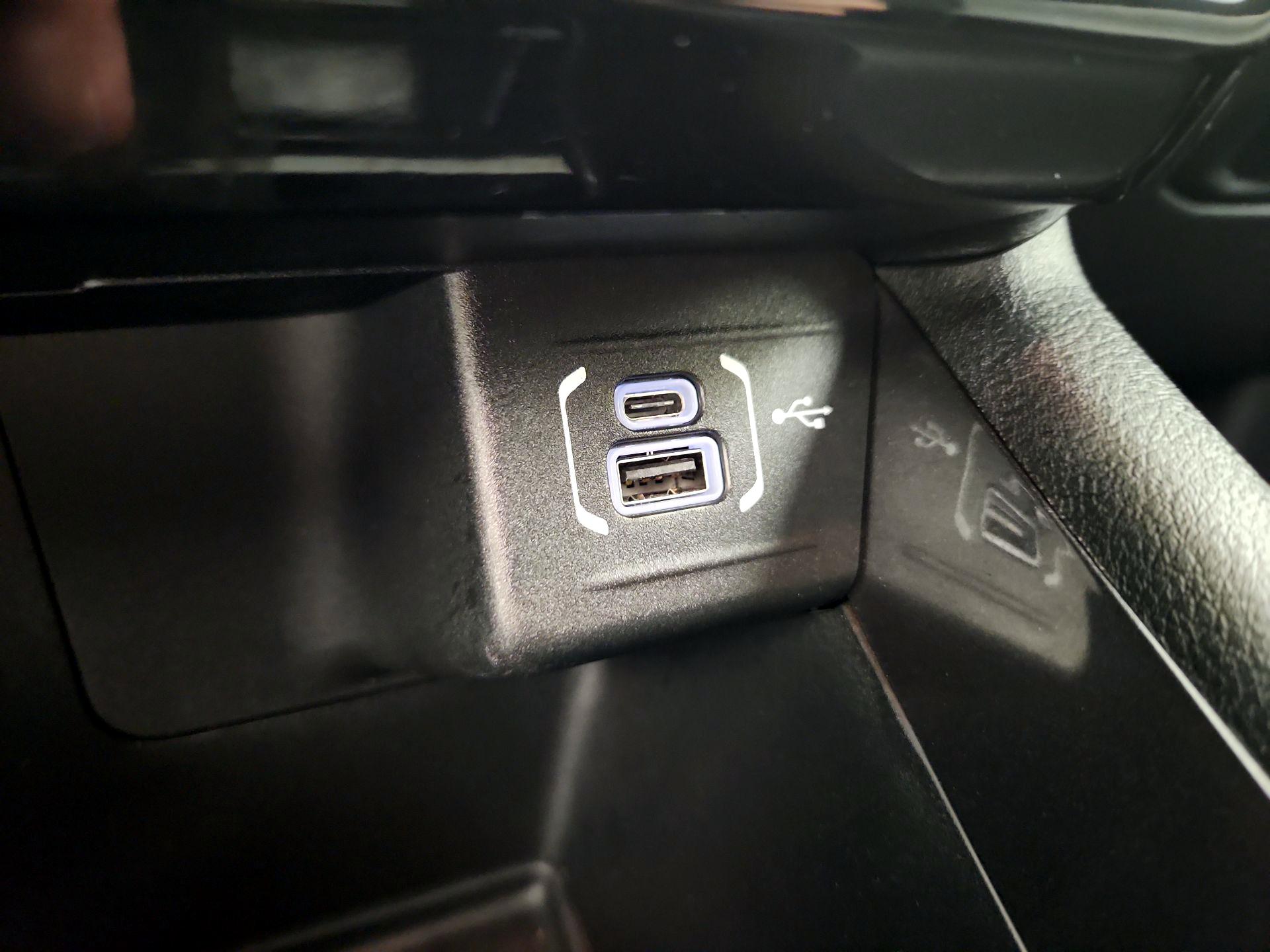 Thumbnail: 2022 Jeep Compass - 18