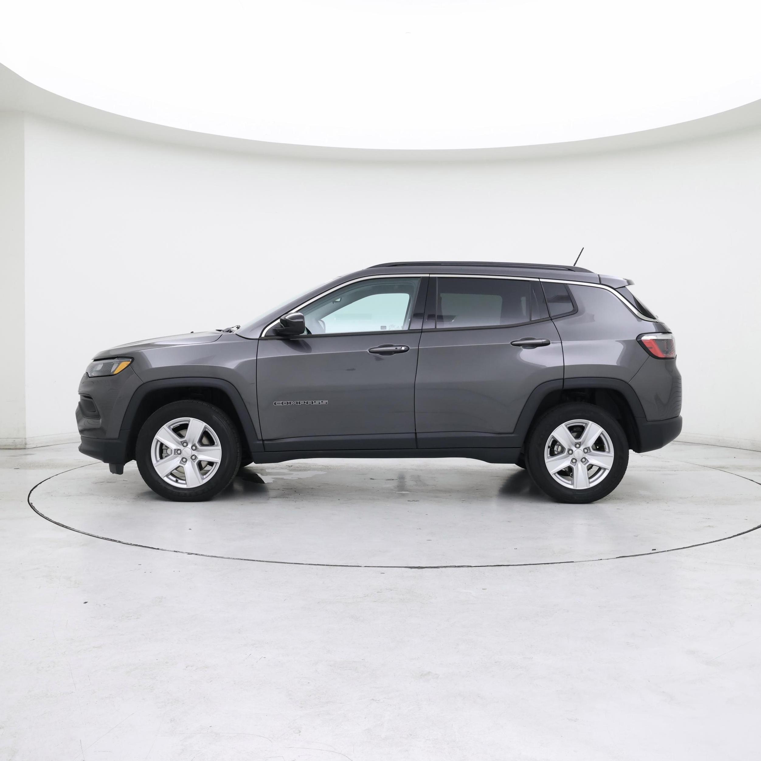 Thumbnail: 2022 Jeep Compass - 3