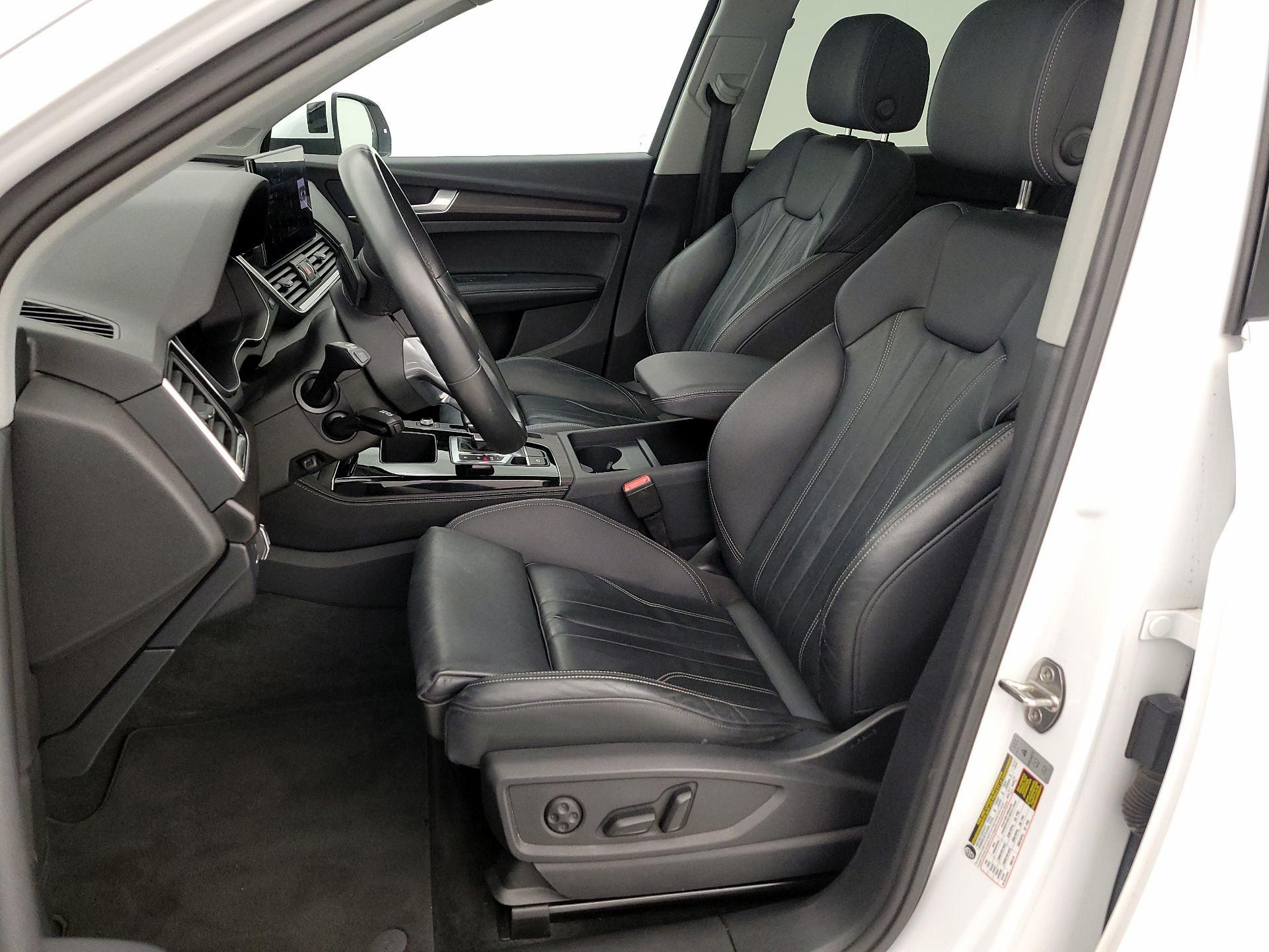 Thumbnail: 2024 Audi Q5 - 11