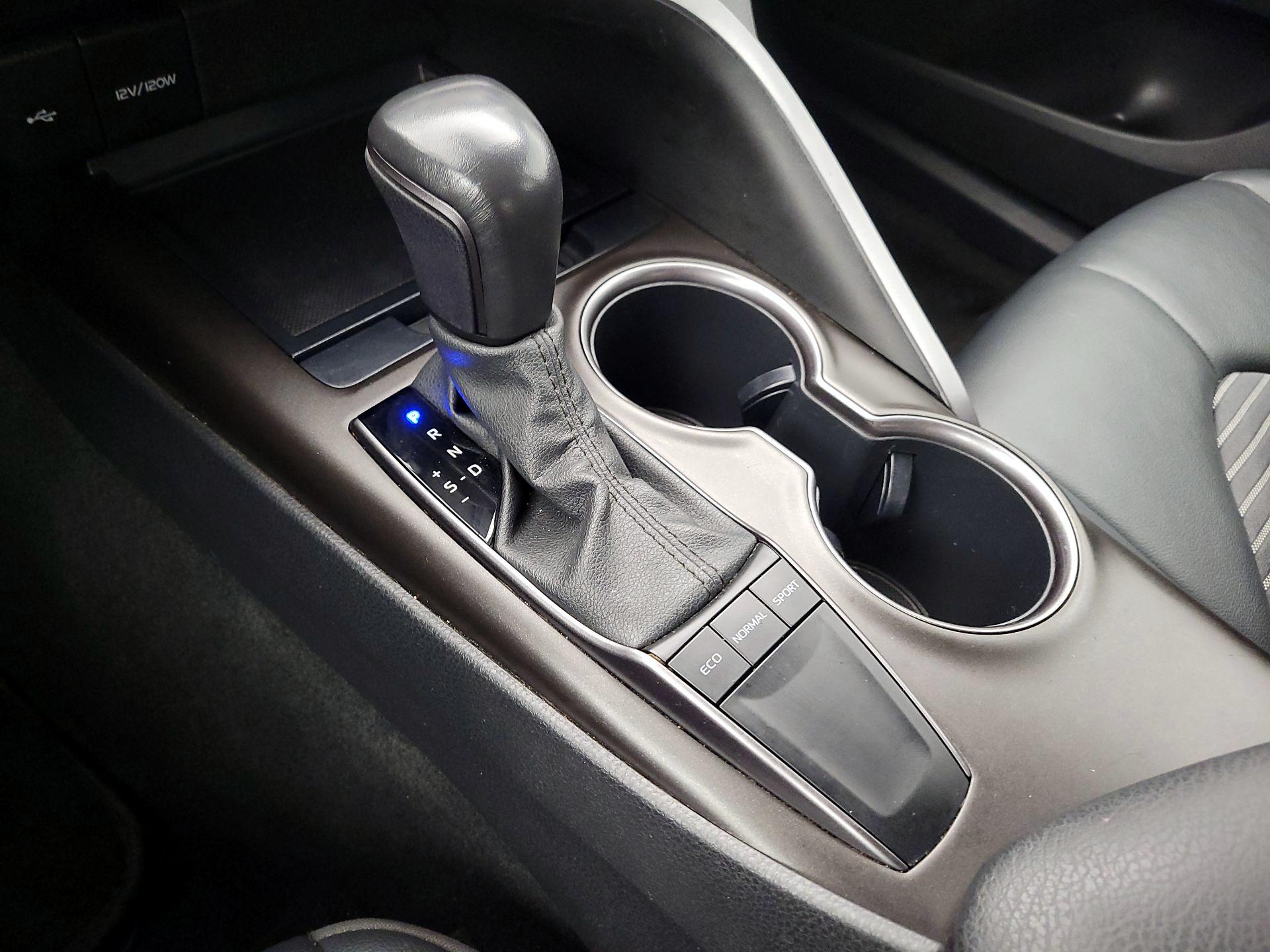 Thumbnail: 2023 Toyota Camry - 17