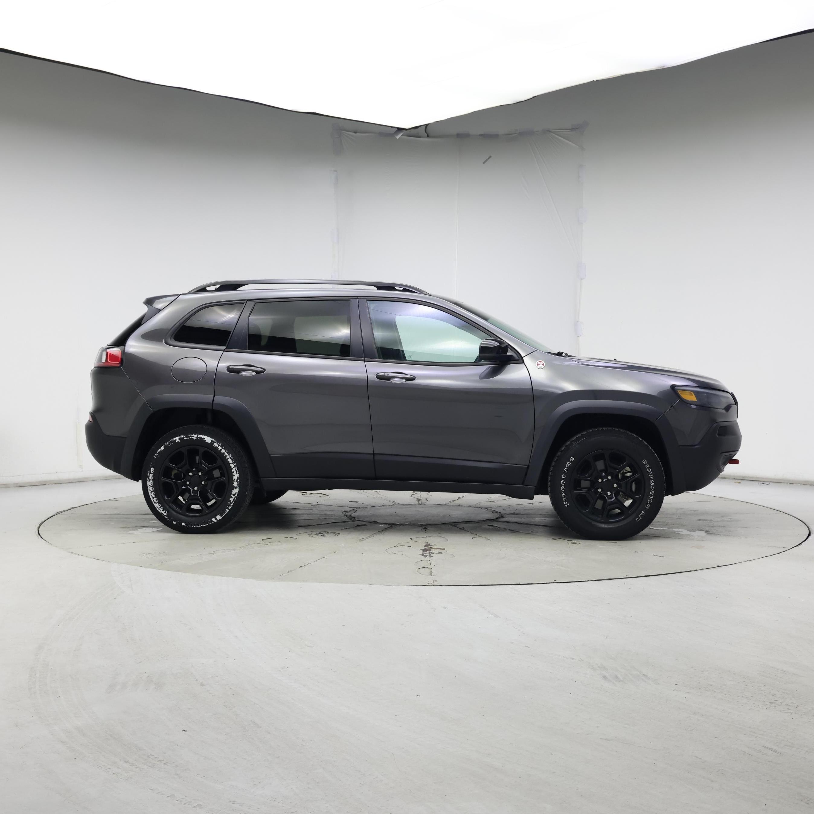 Thumbnail: 2022 Jeep Cherokee - 7