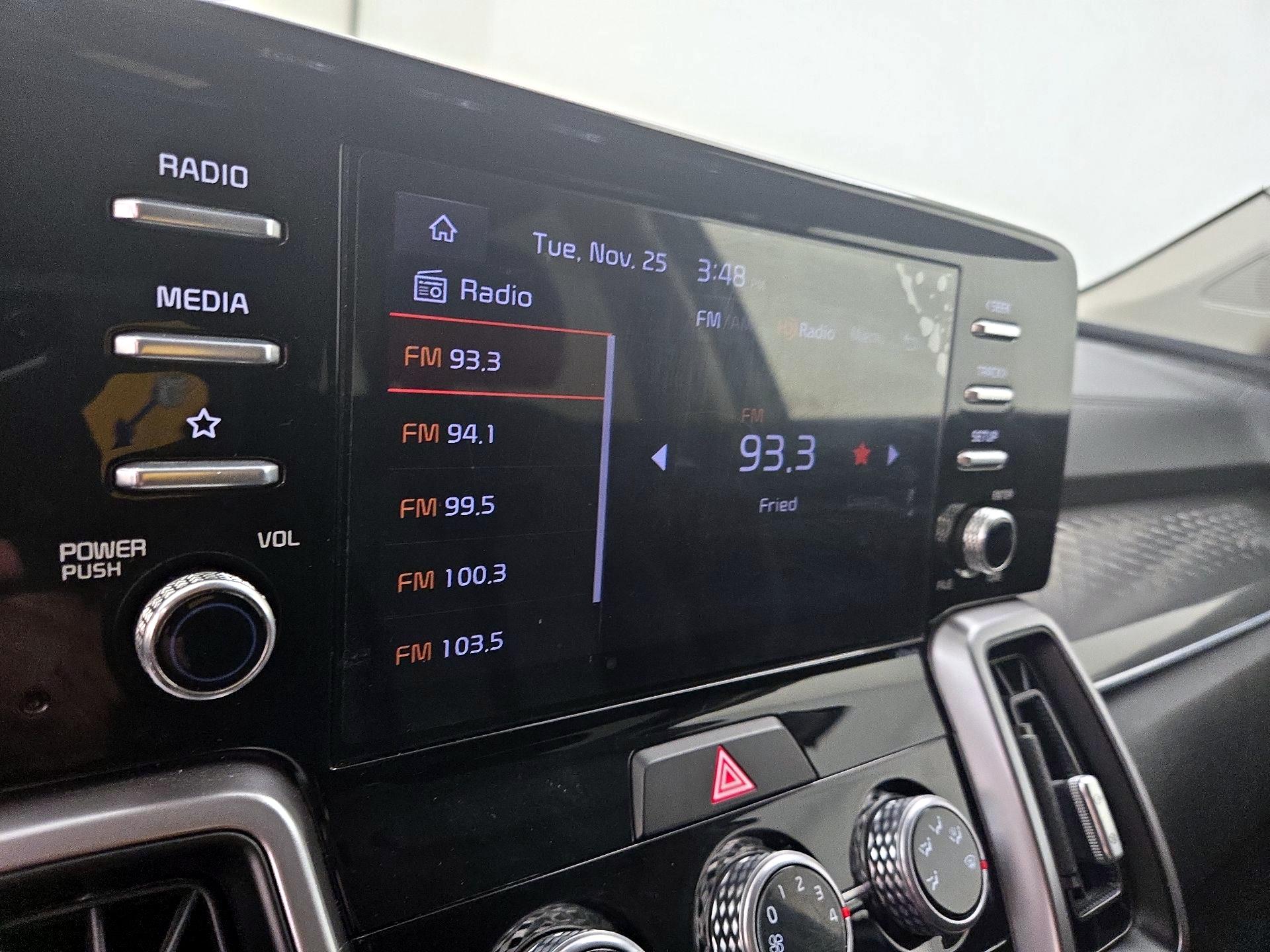 Thumbnail: 2023 Kia Sorento - 15