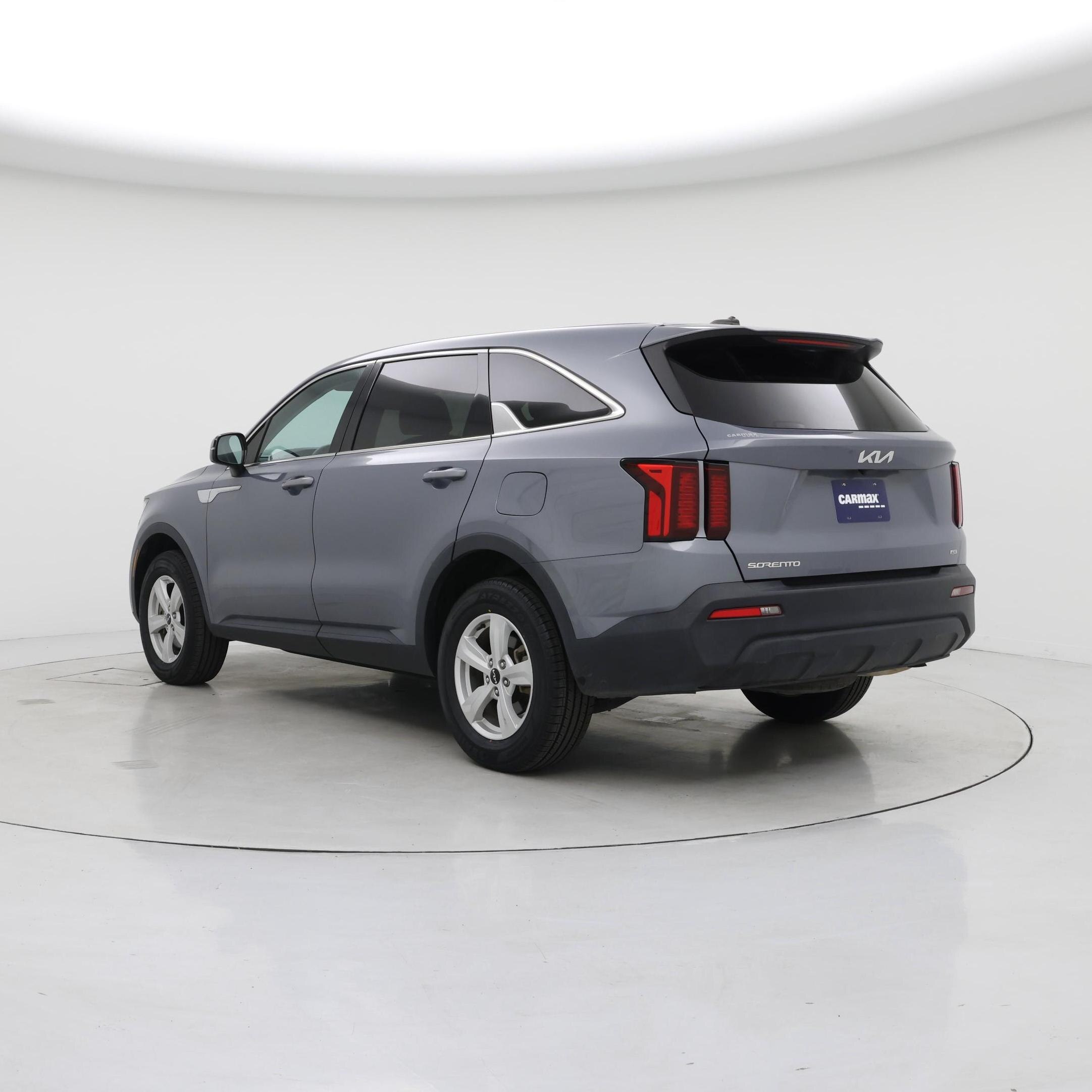 Thumbnail: 2023 Kia Sorento - 2