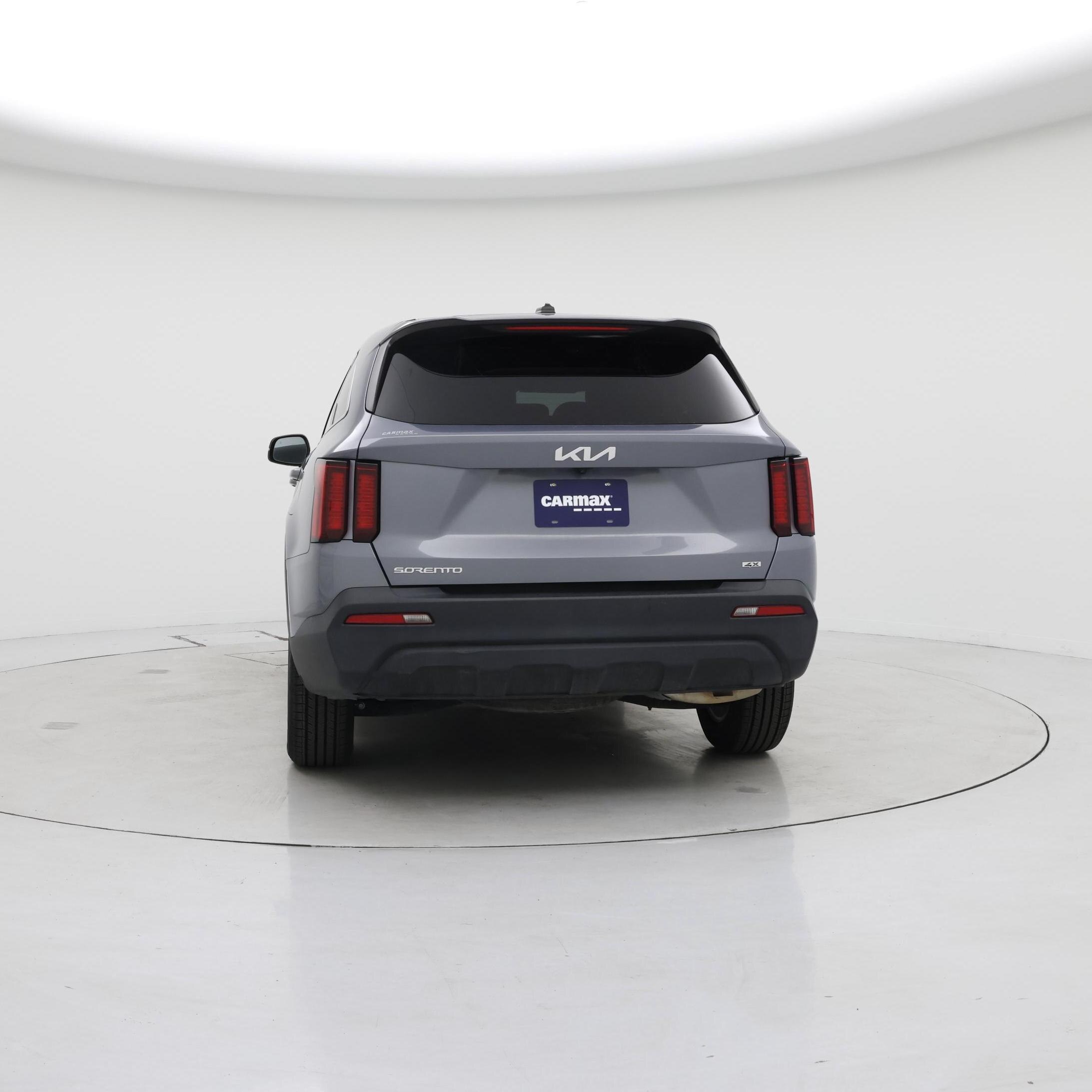 Thumbnail: 2023 Kia Sorento - 6