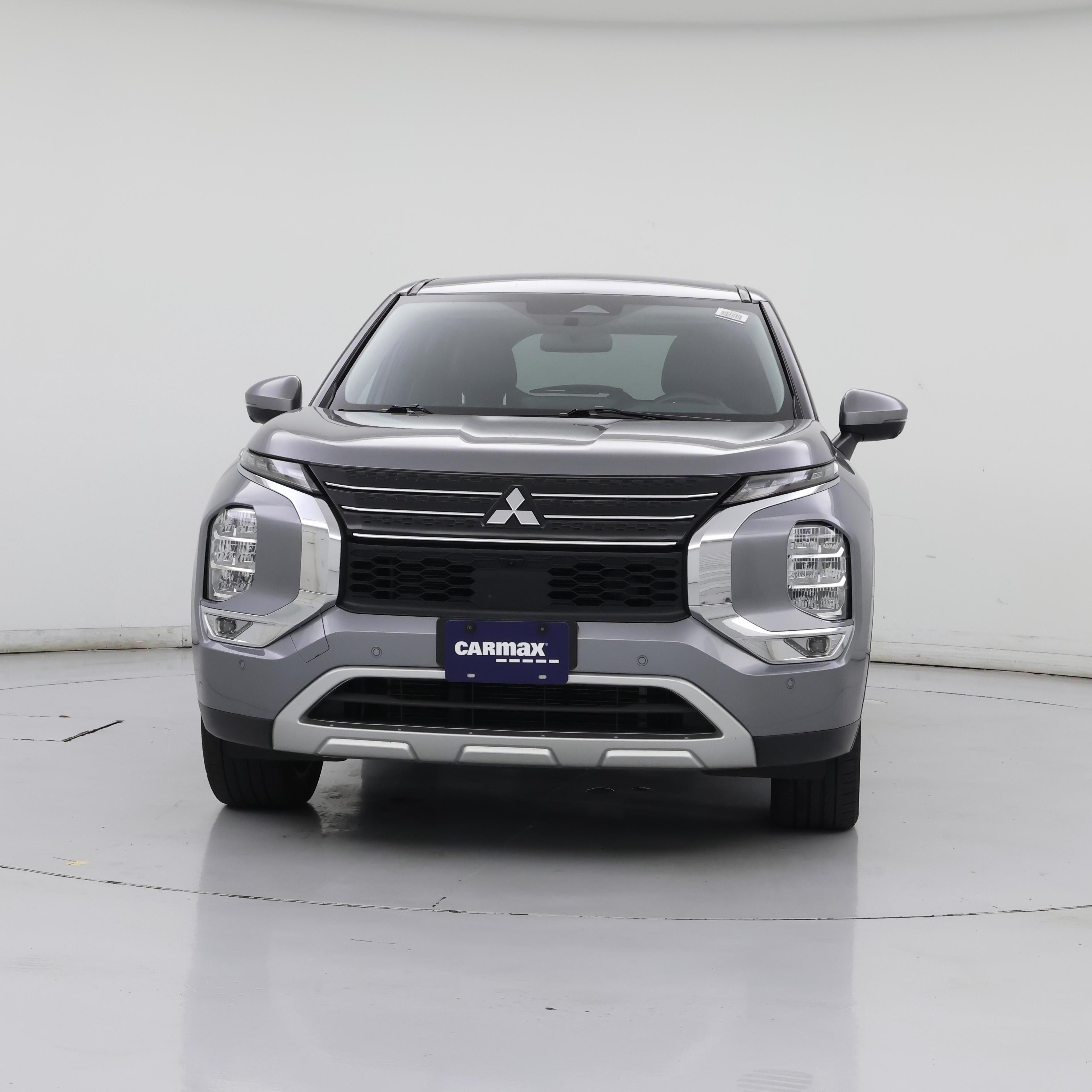 Thumbnail: 2023 Mitsubishi Outlander - 5