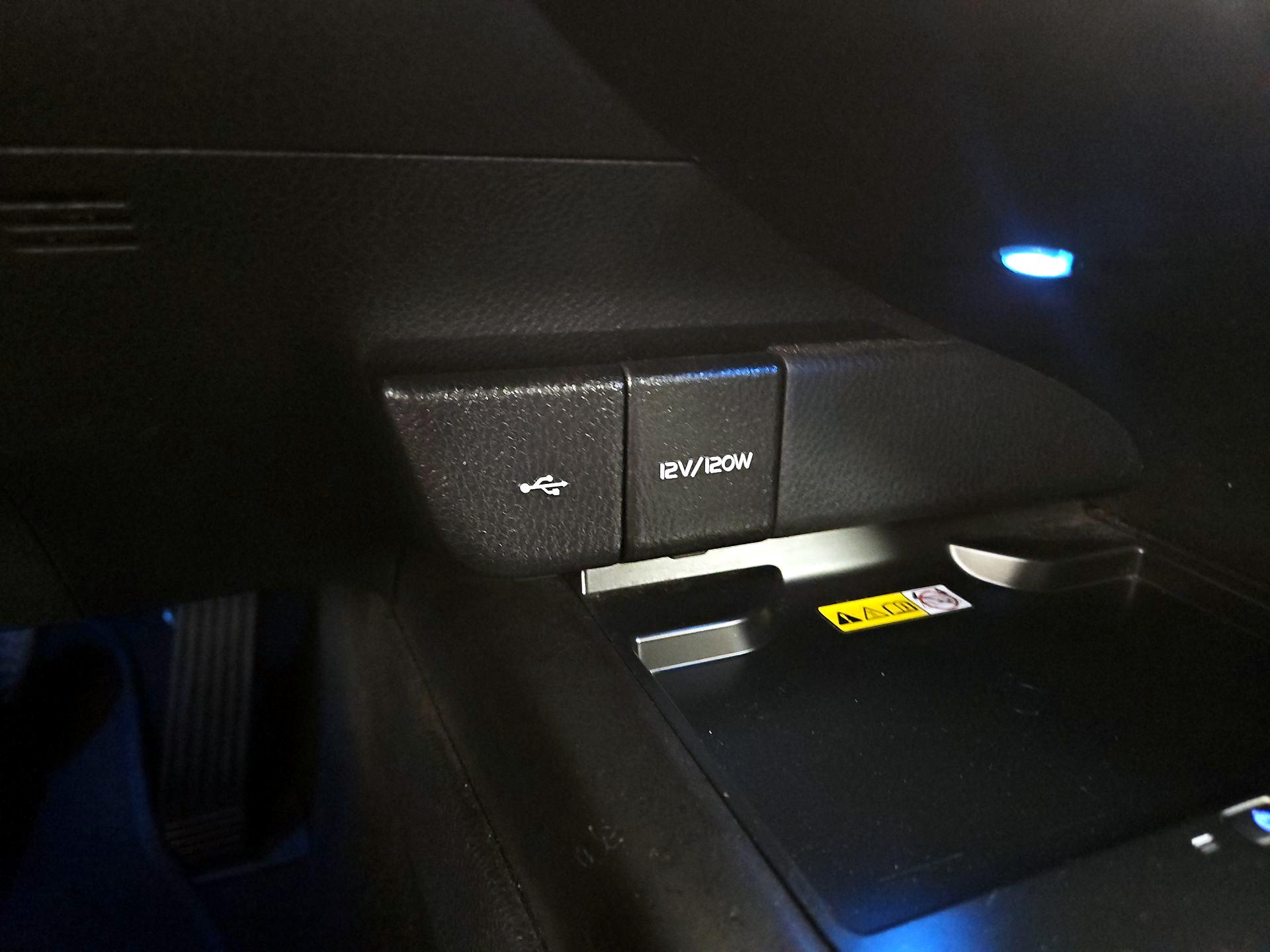 Thumbnail: 2023 Toyota Camry - 18