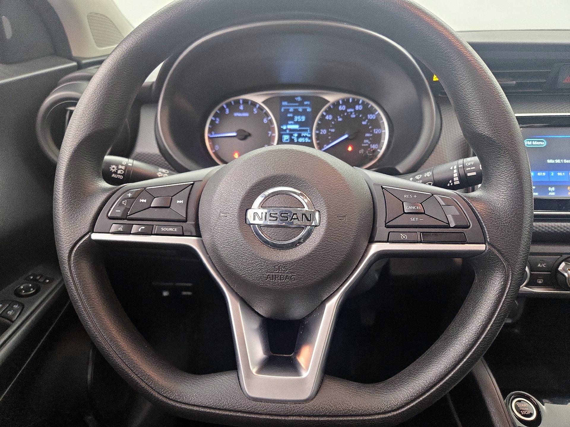 Thumbnail: 2021 Nissan Kicks - 10