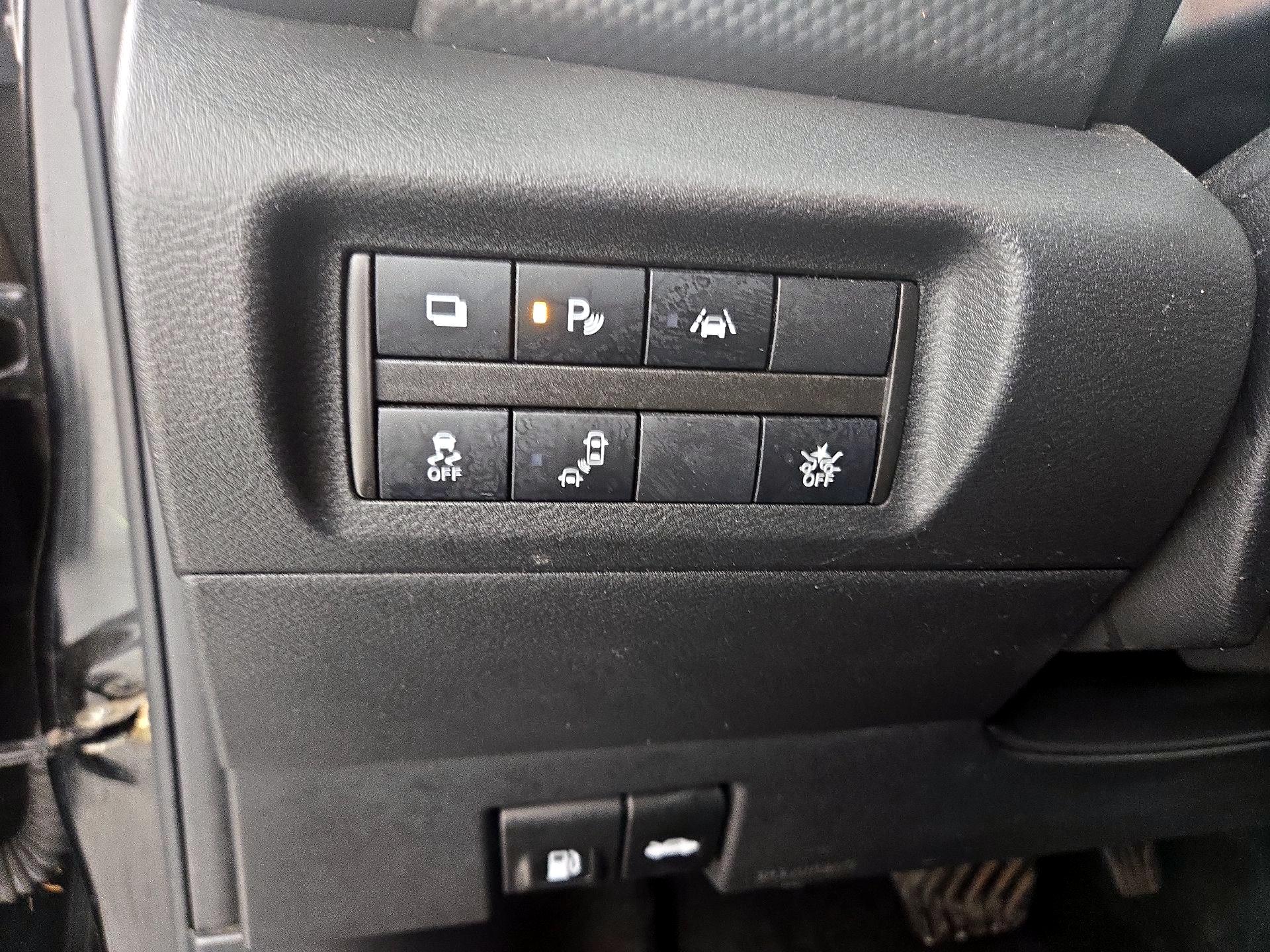 Thumbnail: 2021 Nissan Kicks - 13