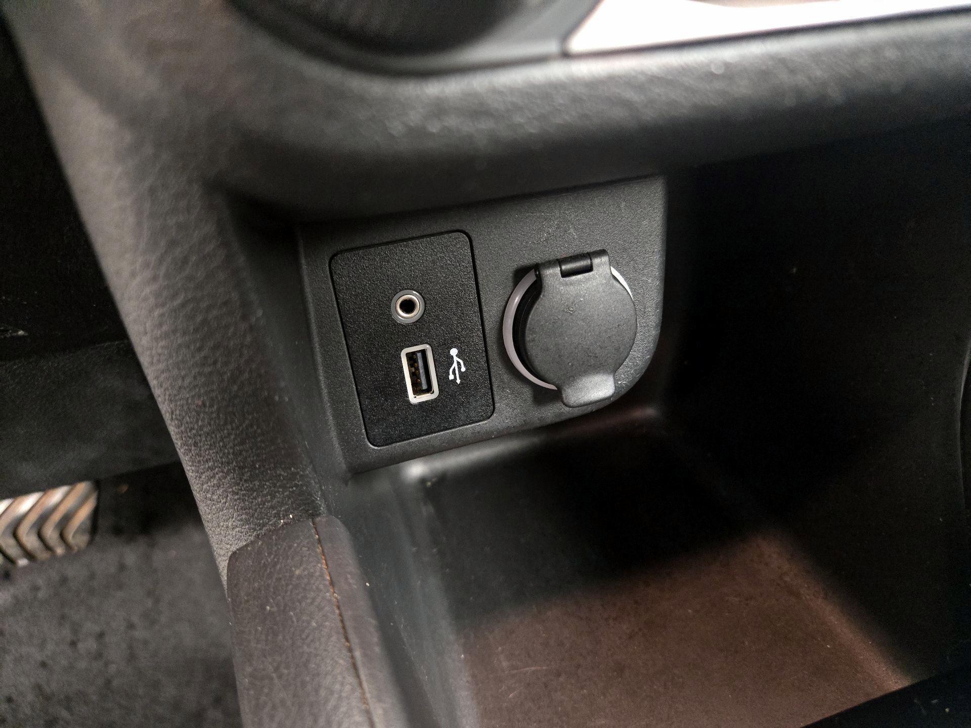 Thumbnail: 2021 Nissan Kicks - 18