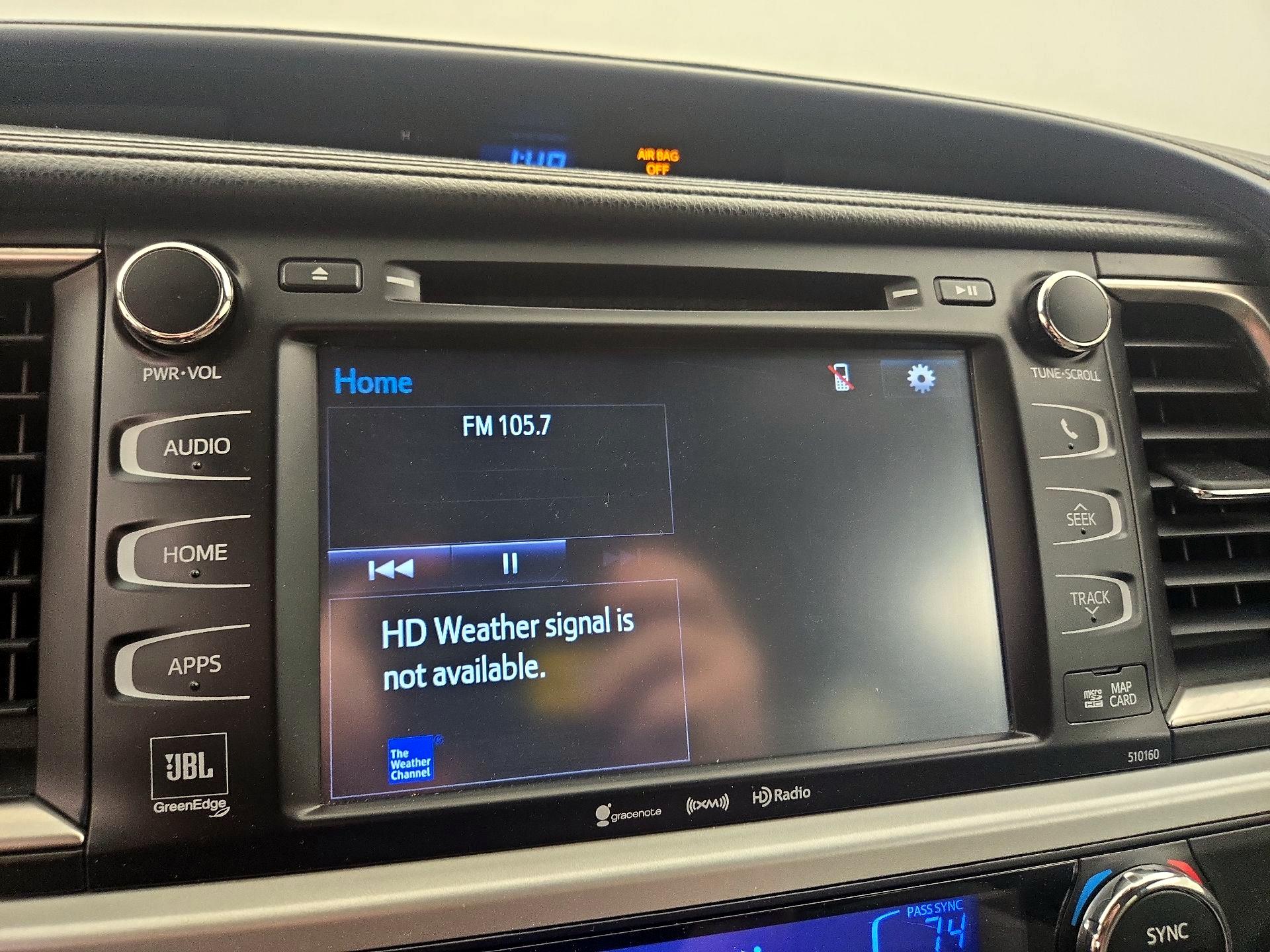 Thumbnail: 2016 Toyota Highlander - 16