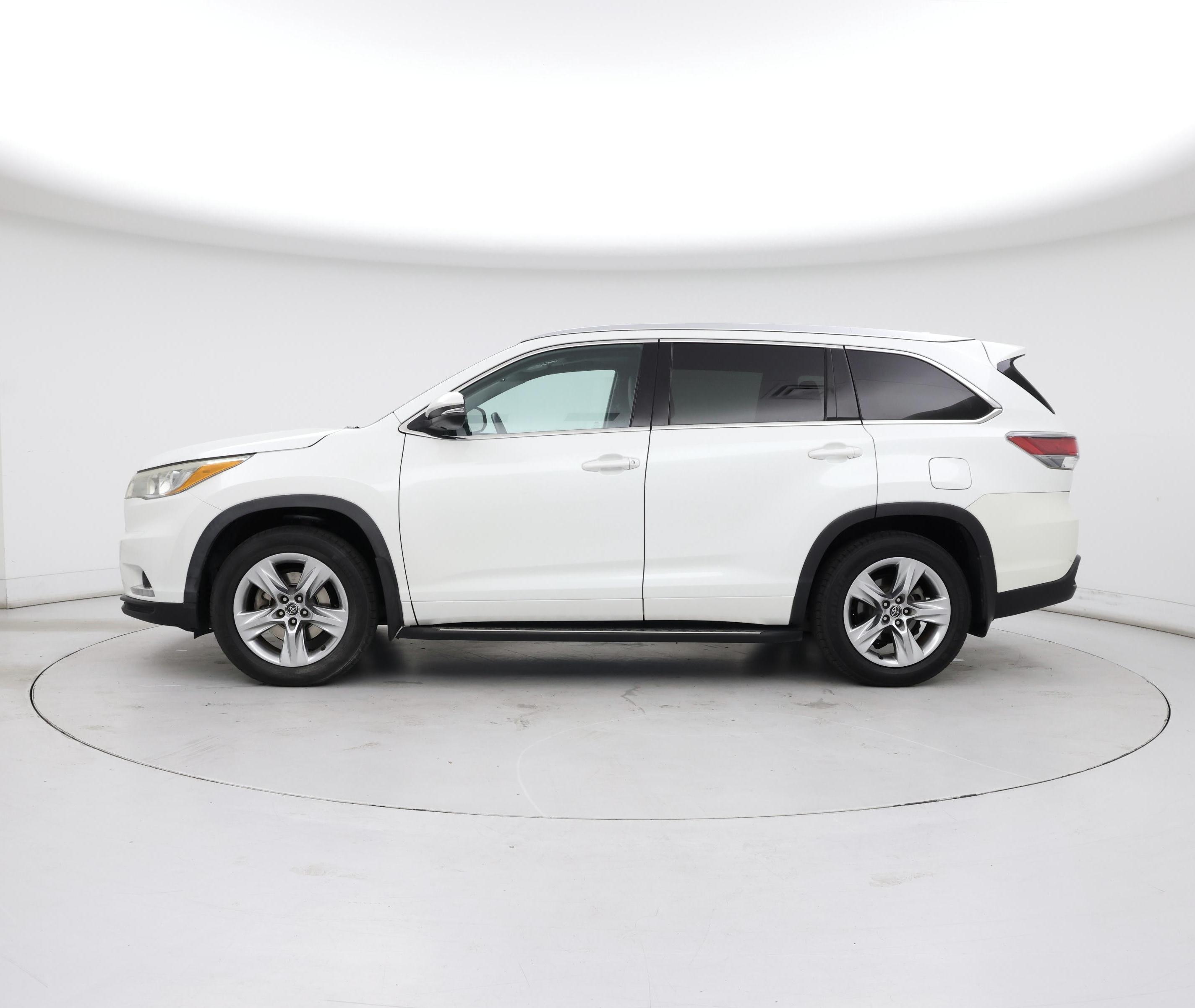 Thumbnail: 2016 Toyota Highlander - 3