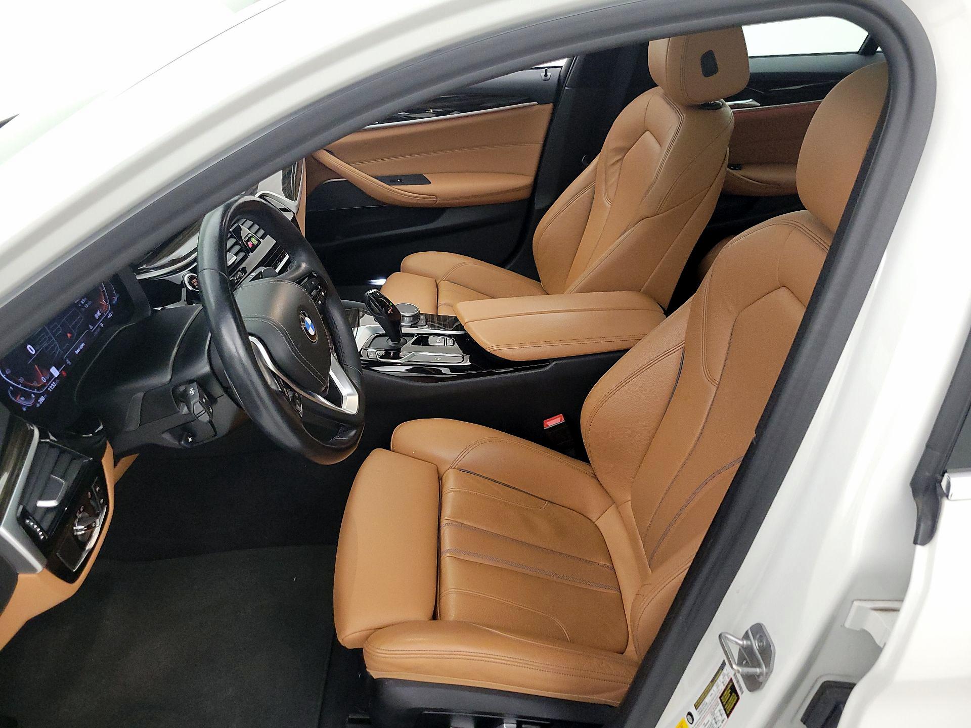 Thumbnail: 2022 BMW 5 Series - 11