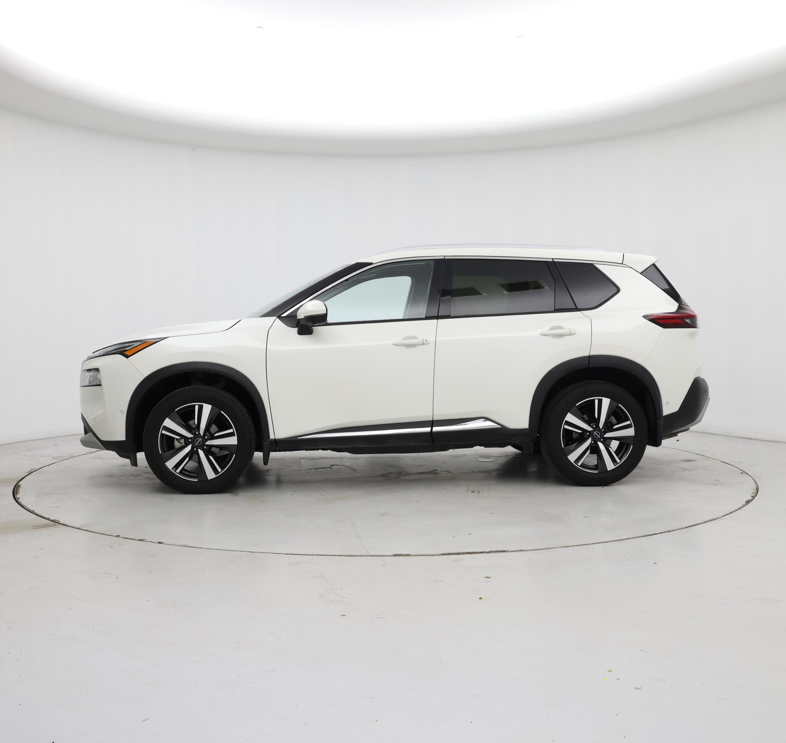 Thumbnail: 2023 Nissan Rogue - 3