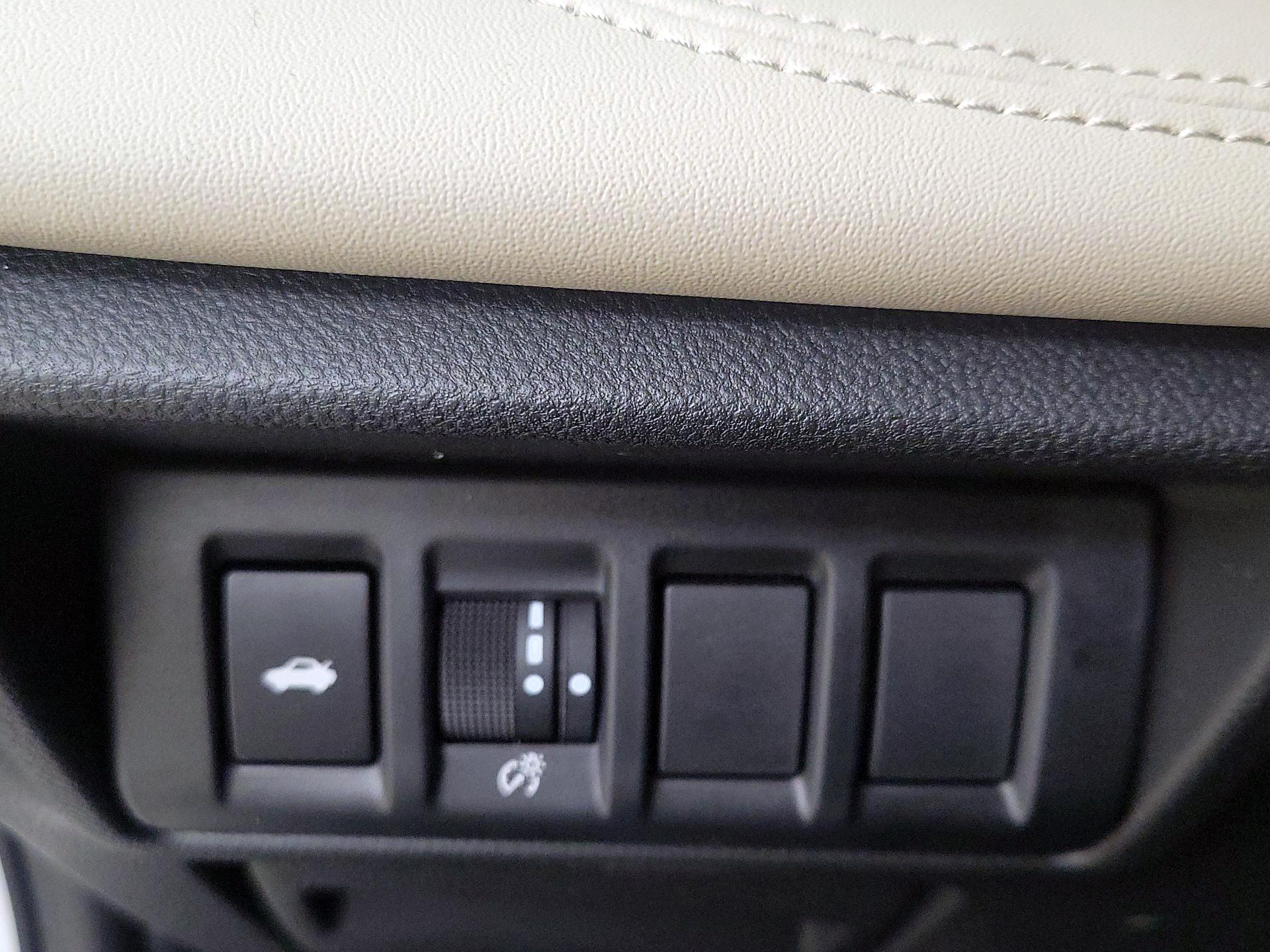 Thumbnail: 2025 Subaru Legacy - 13