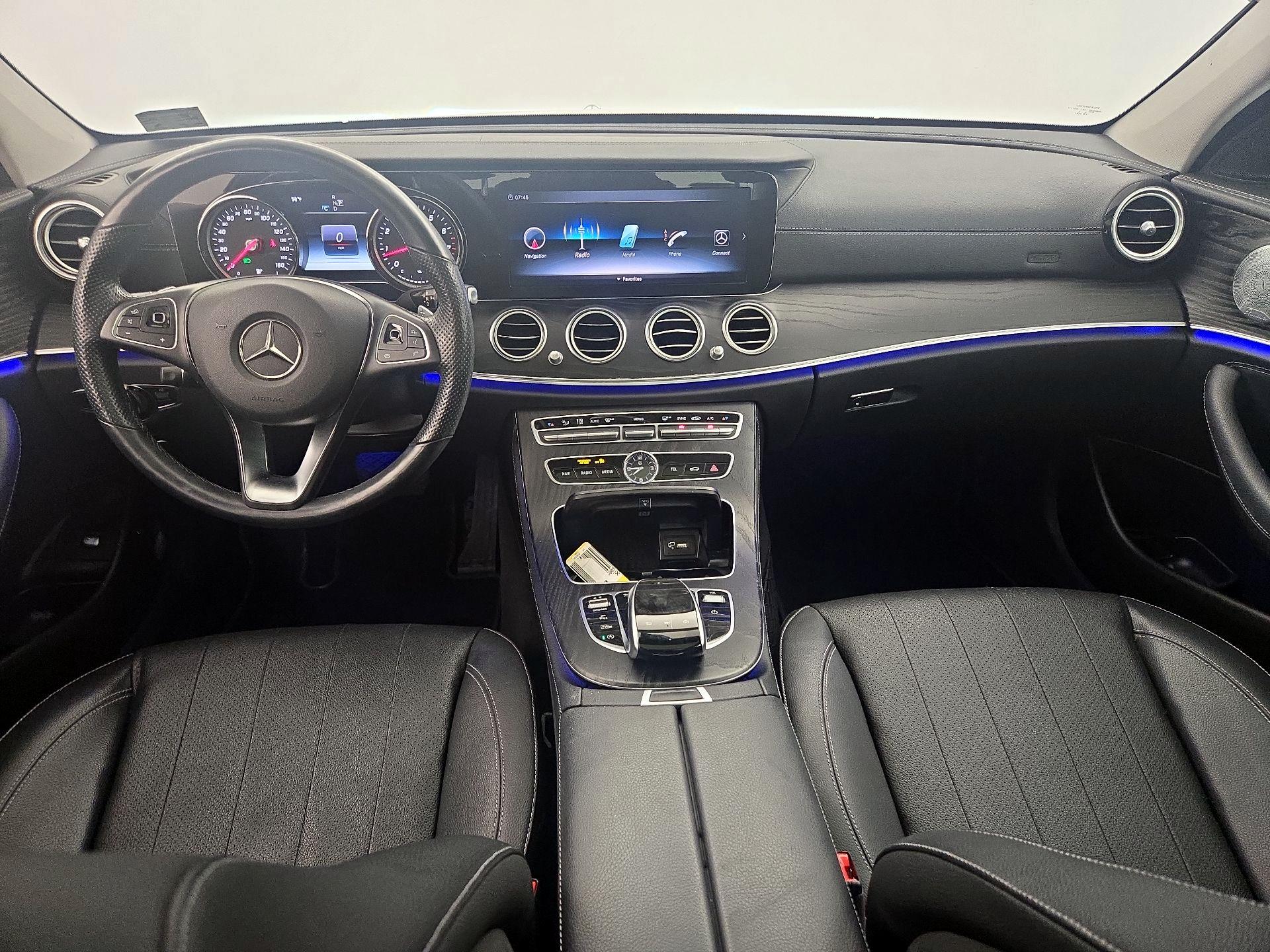 Thumbnail: 2018 Mercedes-Benz E-Class - 9