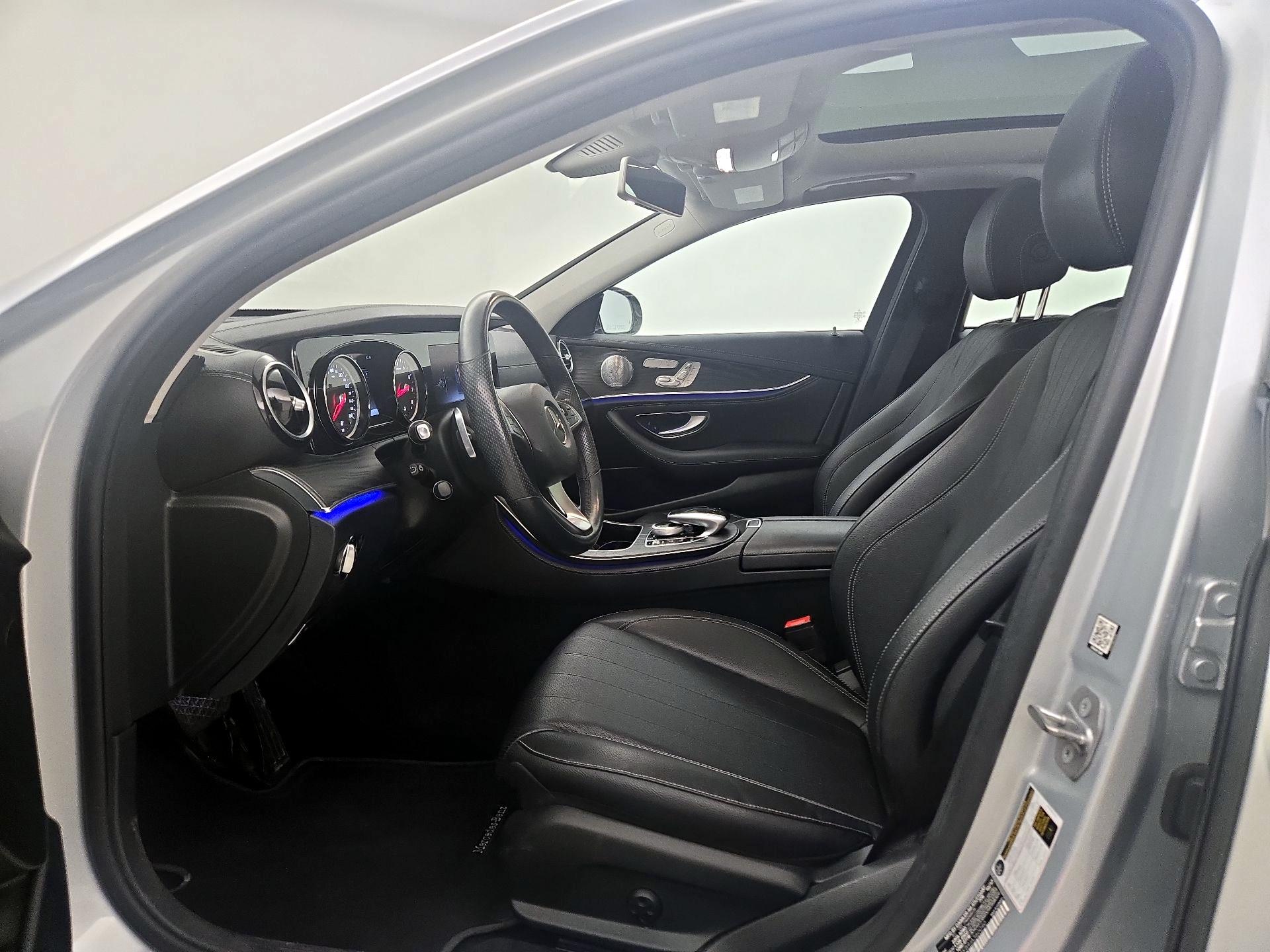 Thumbnail: 2018 Mercedes-Benz E-Class - 11