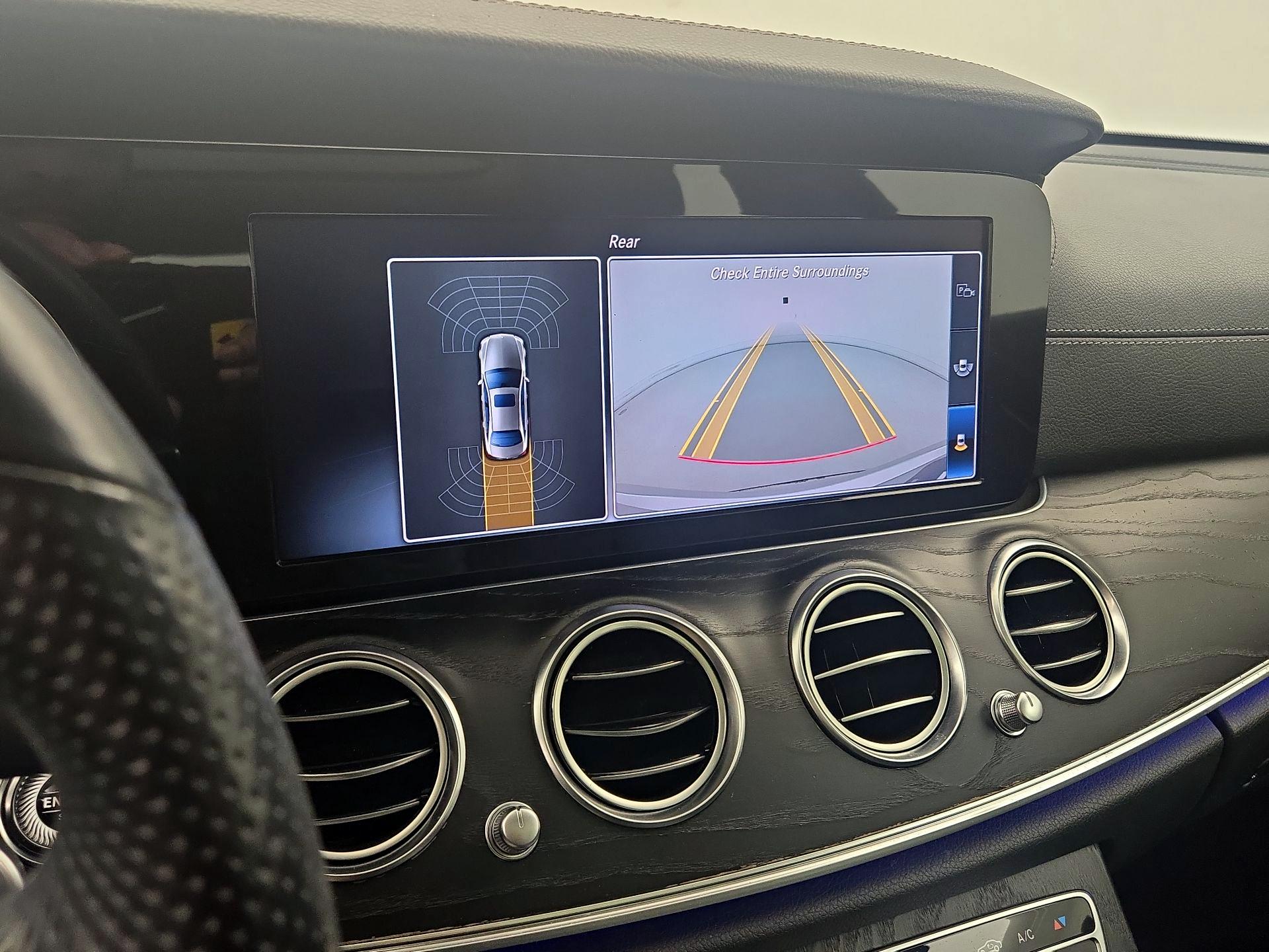 Thumbnail: 2018 Mercedes-Benz E-Class - 15