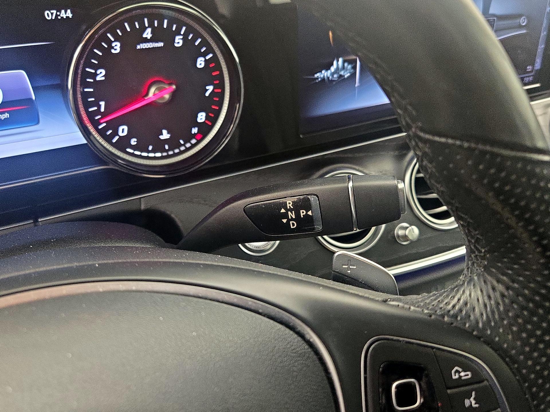 Thumbnail: 2018 Mercedes-Benz E-Class - 18