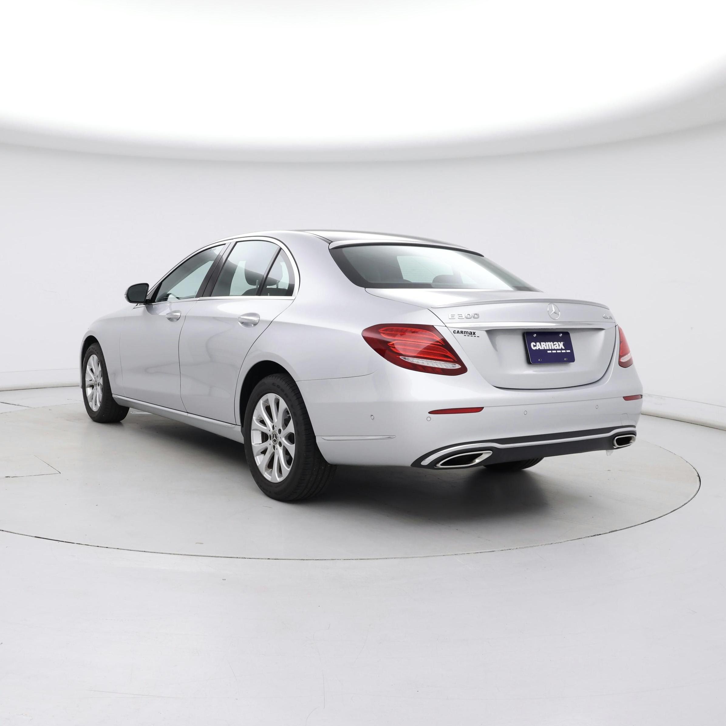 Thumbnail: 2018 Mercedes-Benz E-Class - 2