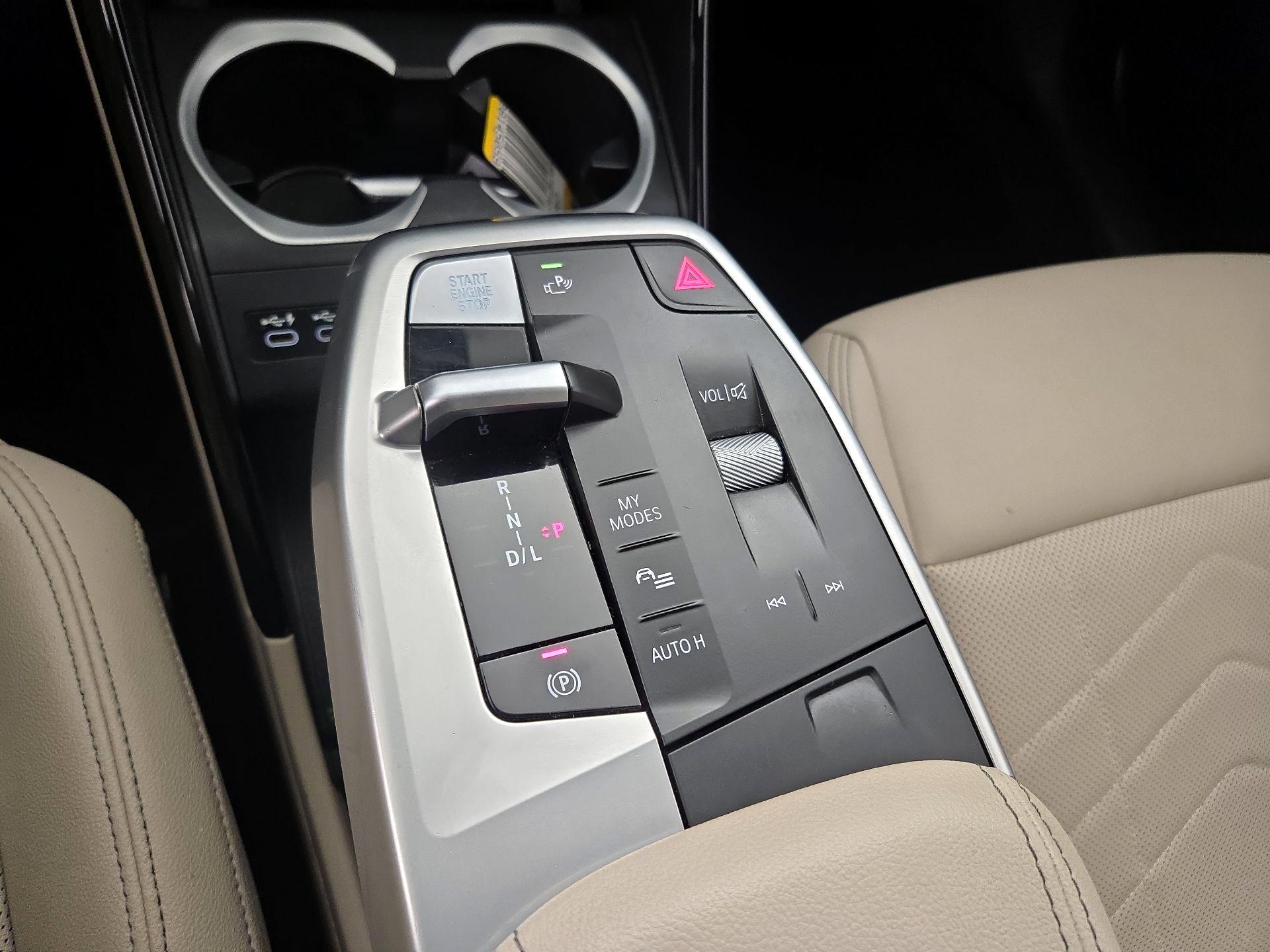 Thumbnail: 2023 BMW X1 - 18