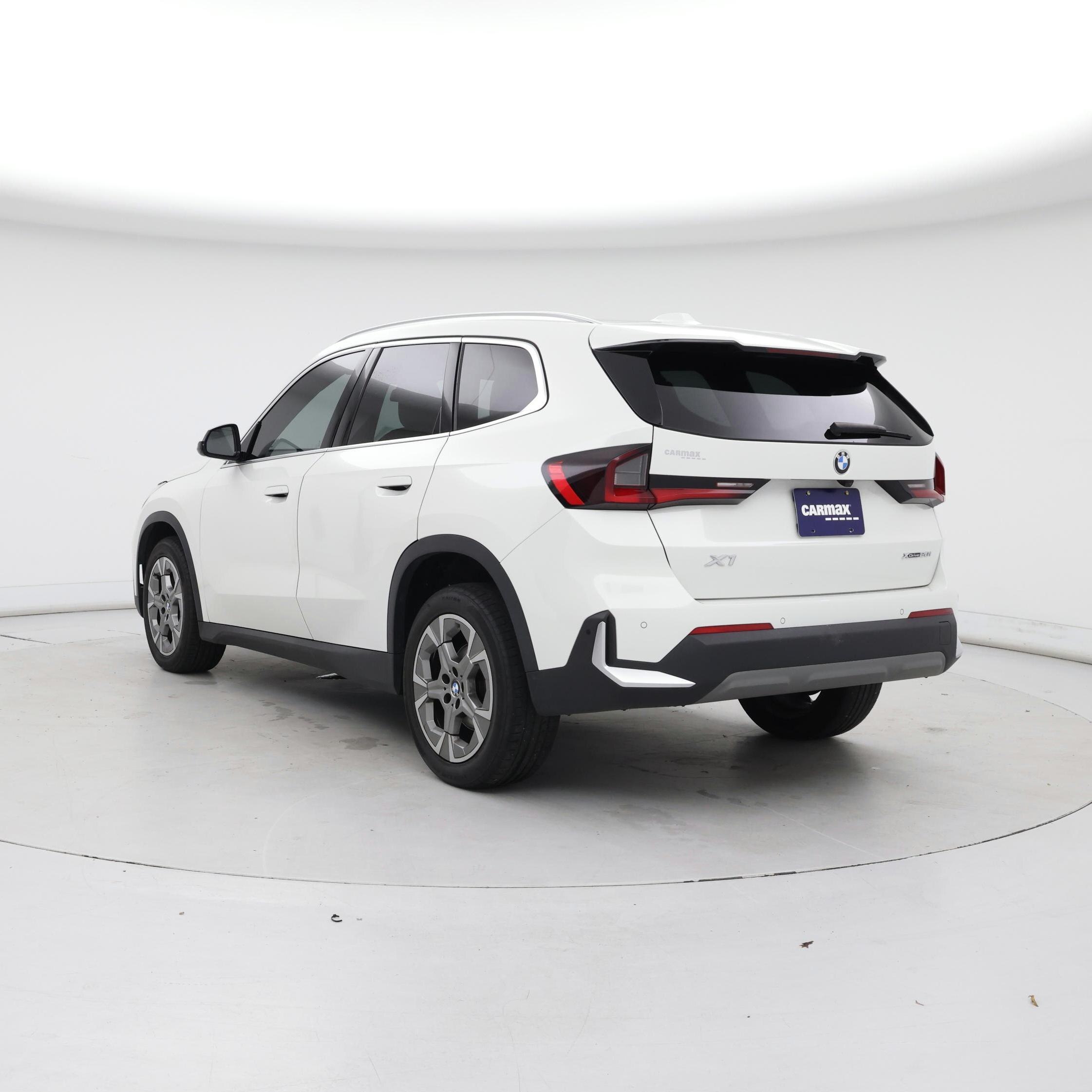 Thumbnail: 2023 BMW X1 - 2