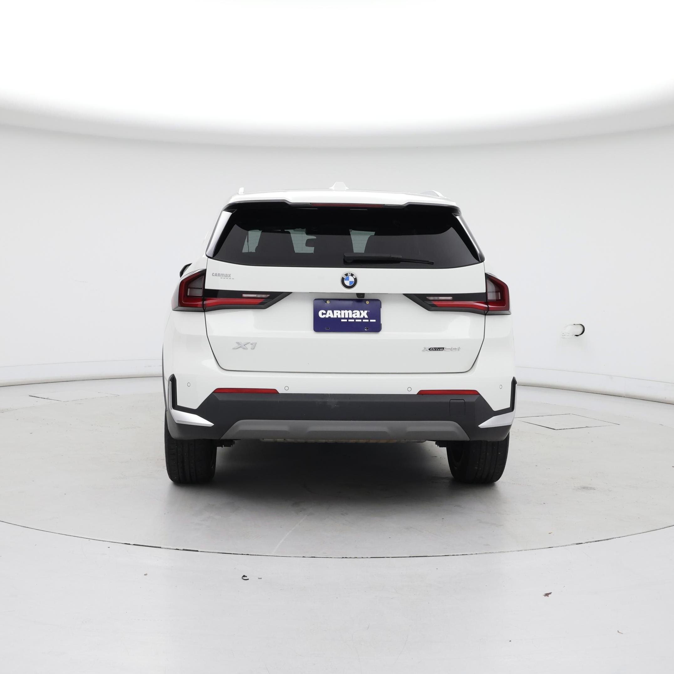 Thumbnail: 2023 BMW X1 - 6