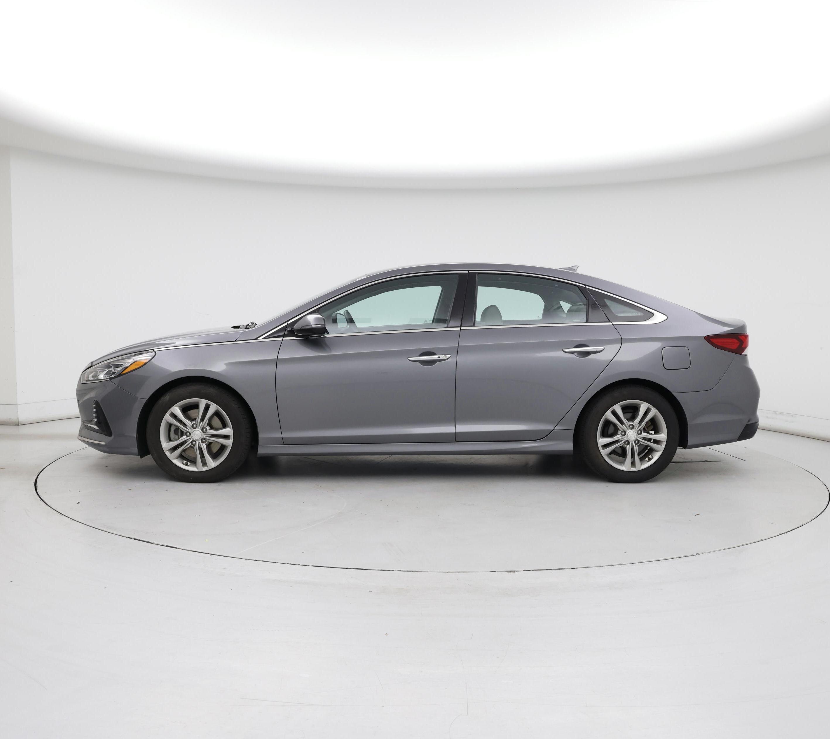 Thumbnail: 2018 Hyundai Sonata - 3