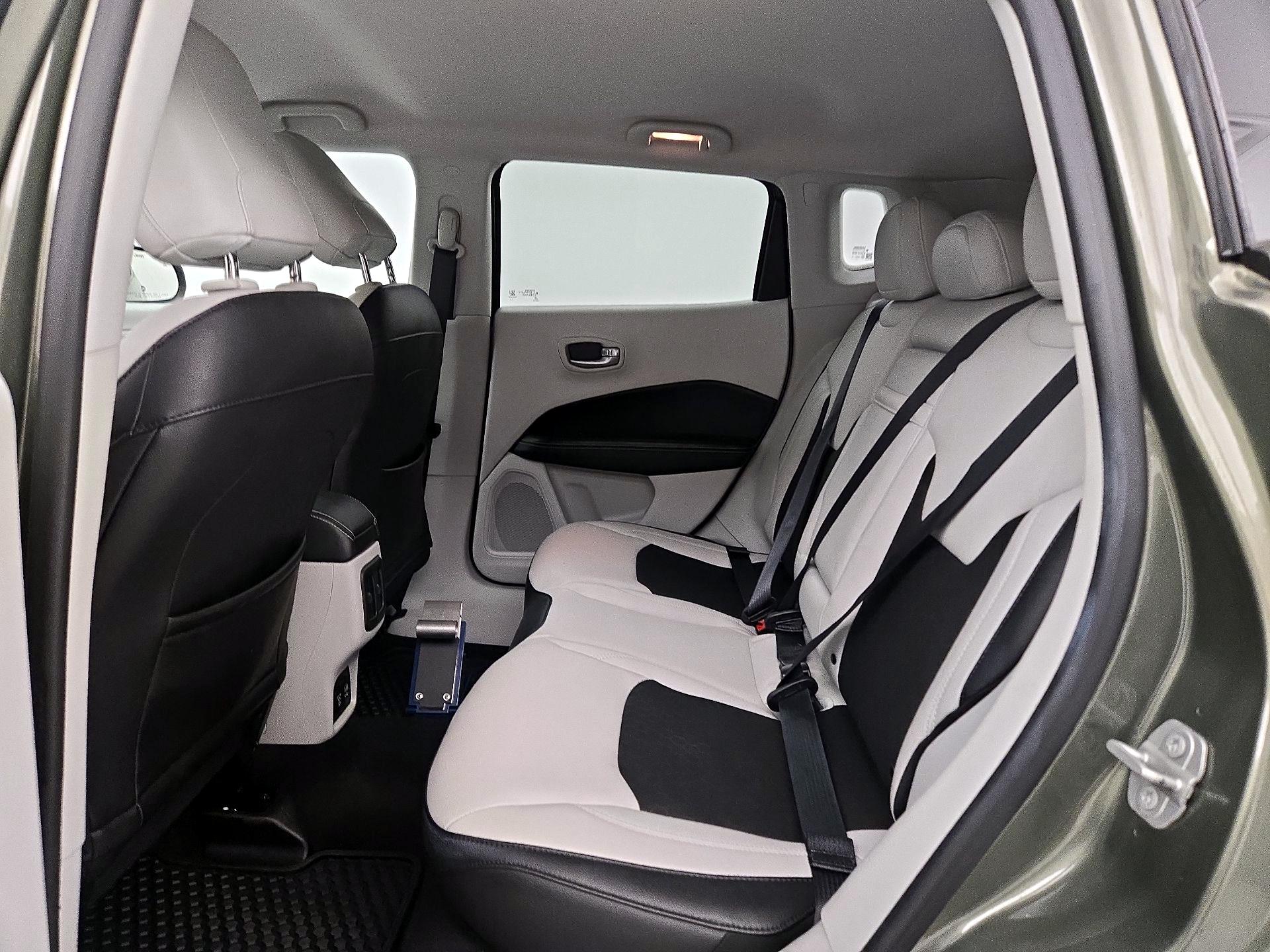 Thumbnail: 2018 Jeep Compass - 20