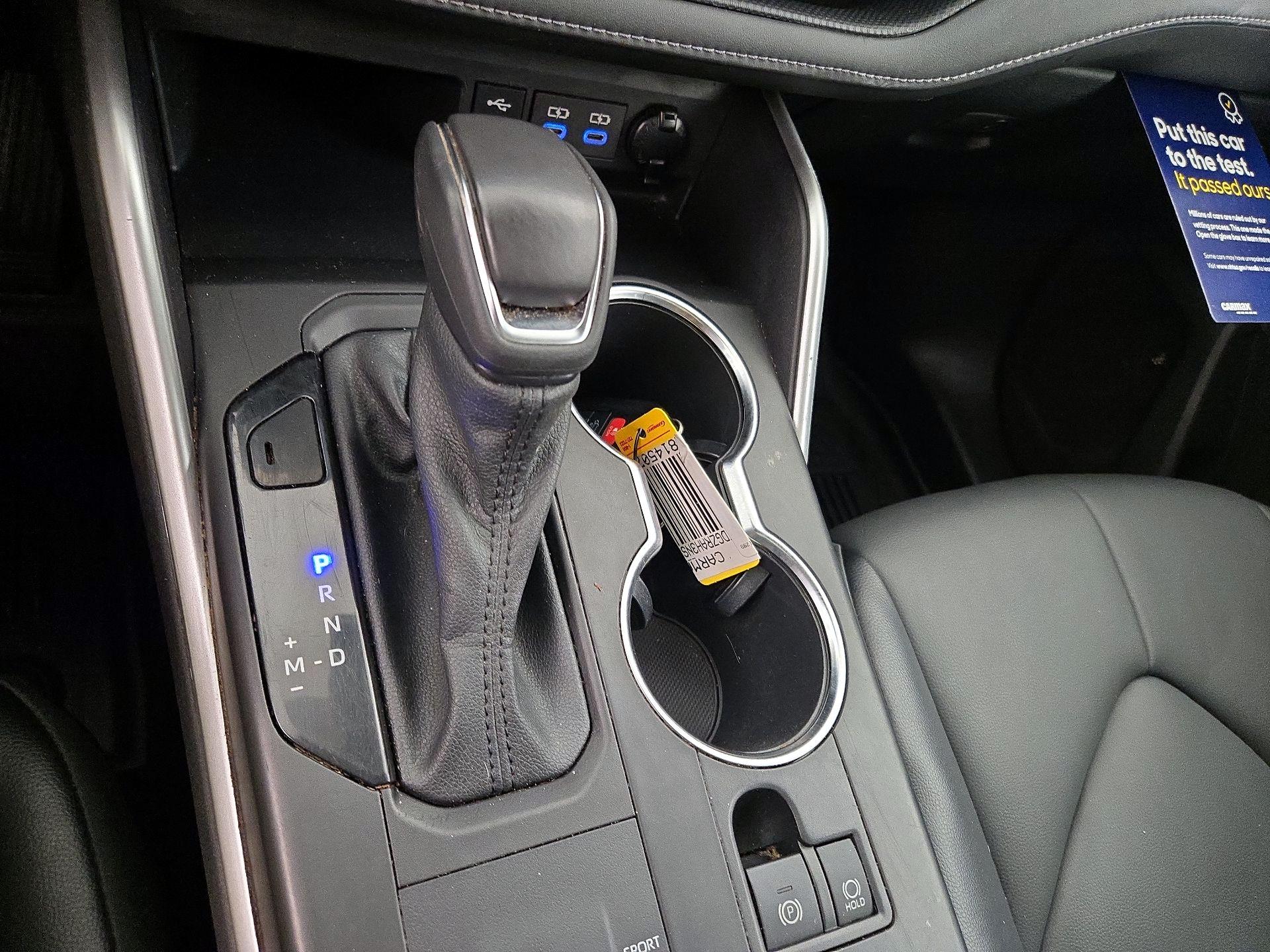 Thumbnail: 2022 Toyota Highlander - 17