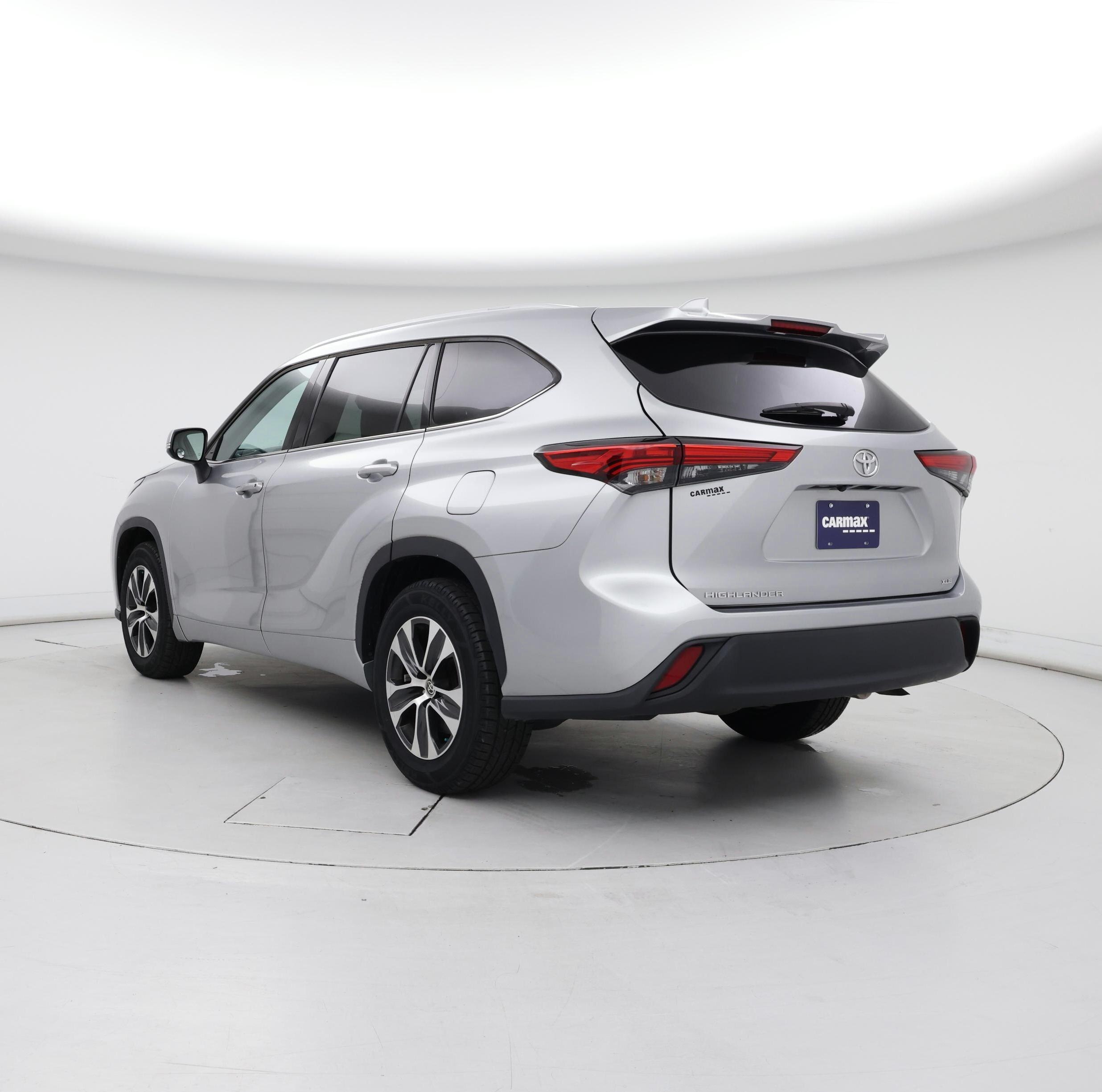 Thumbnail: 2022 Toyota Highlander - 2