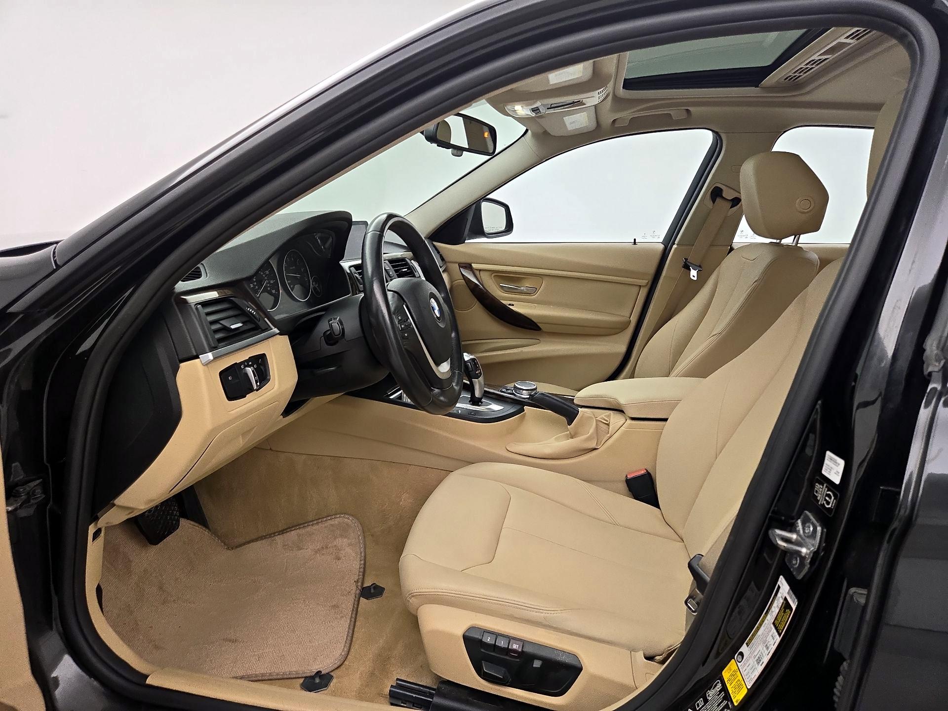 Thumbnail: 2015 BMW 3 Series - 11