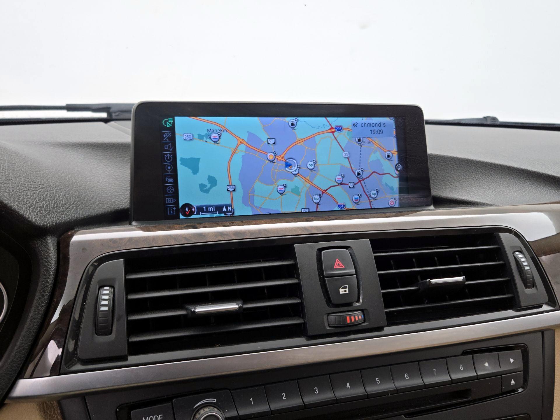 Thumbnail: 2015 BMW 3 Series - 14