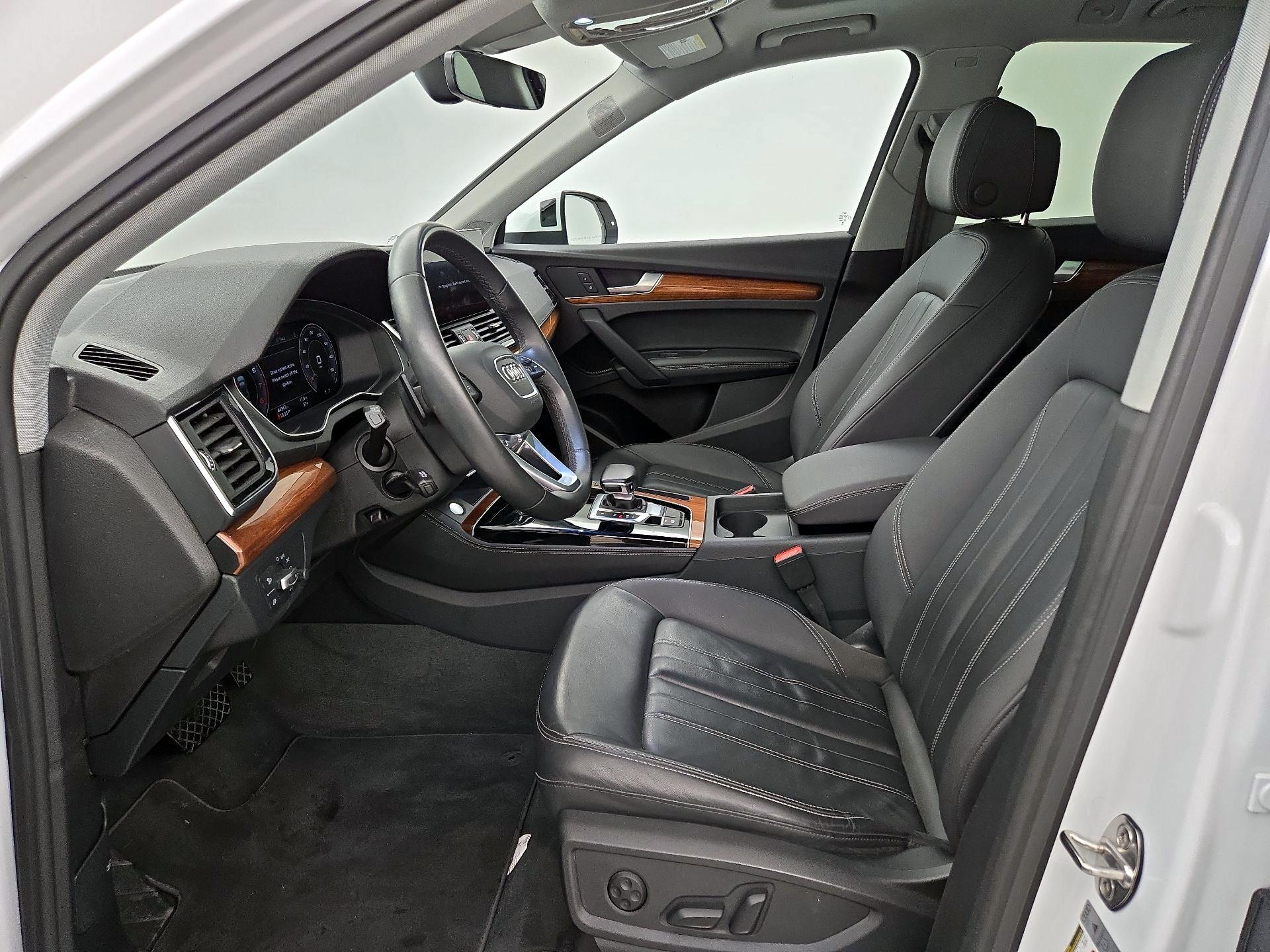 Thumbnail: 2023 Audi Q5 - 11