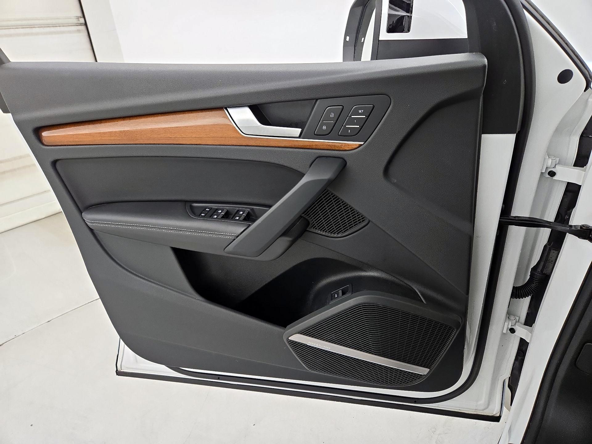 Thumbnail: 2023 Audi Q5 - 12