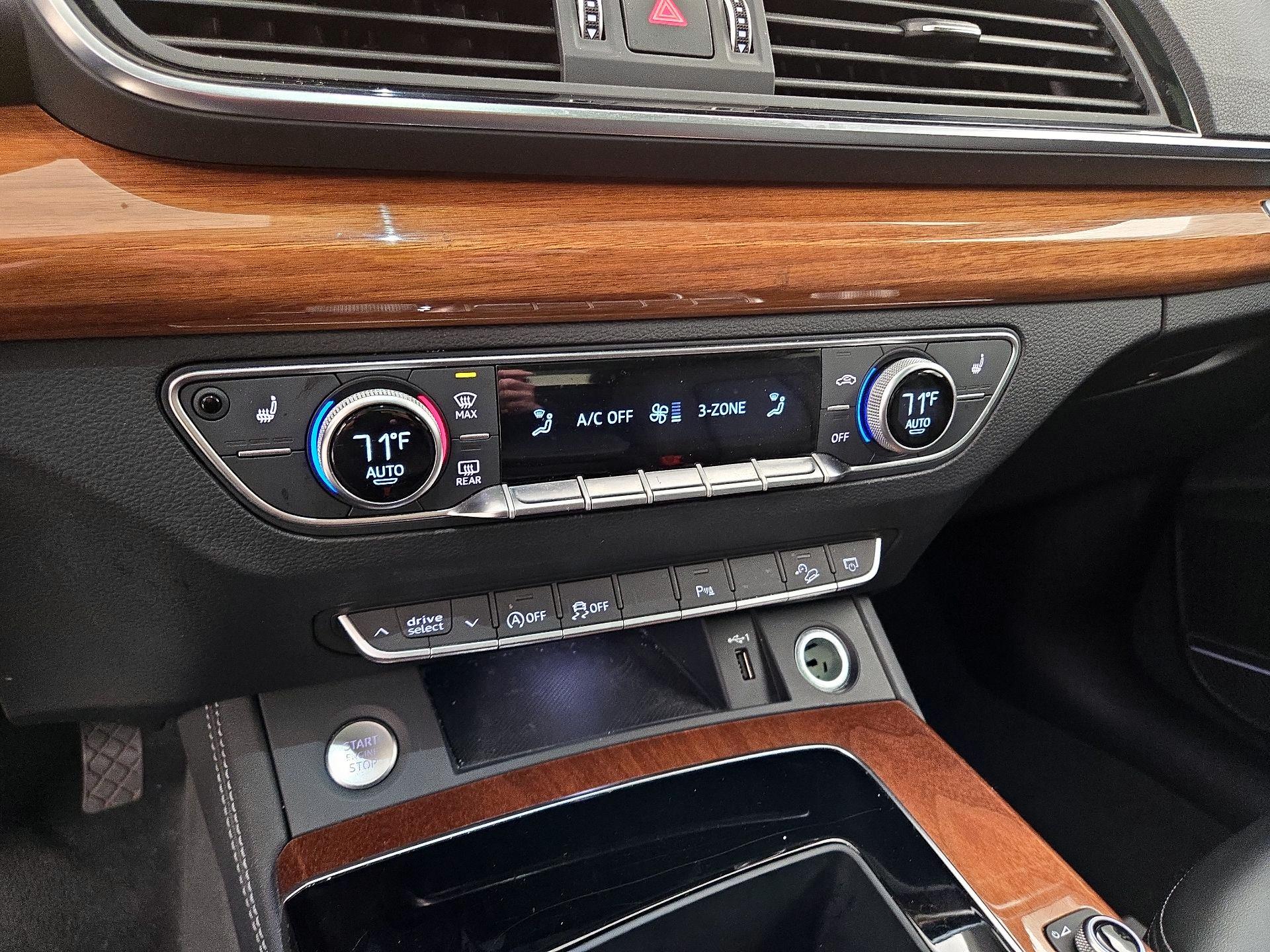 Thumbnail: 2023 Audi Q5 - 16