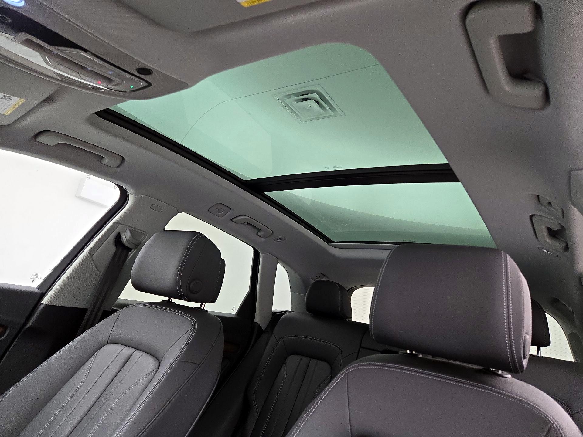 Thumbnail: 2023 Audi Q5 - 19