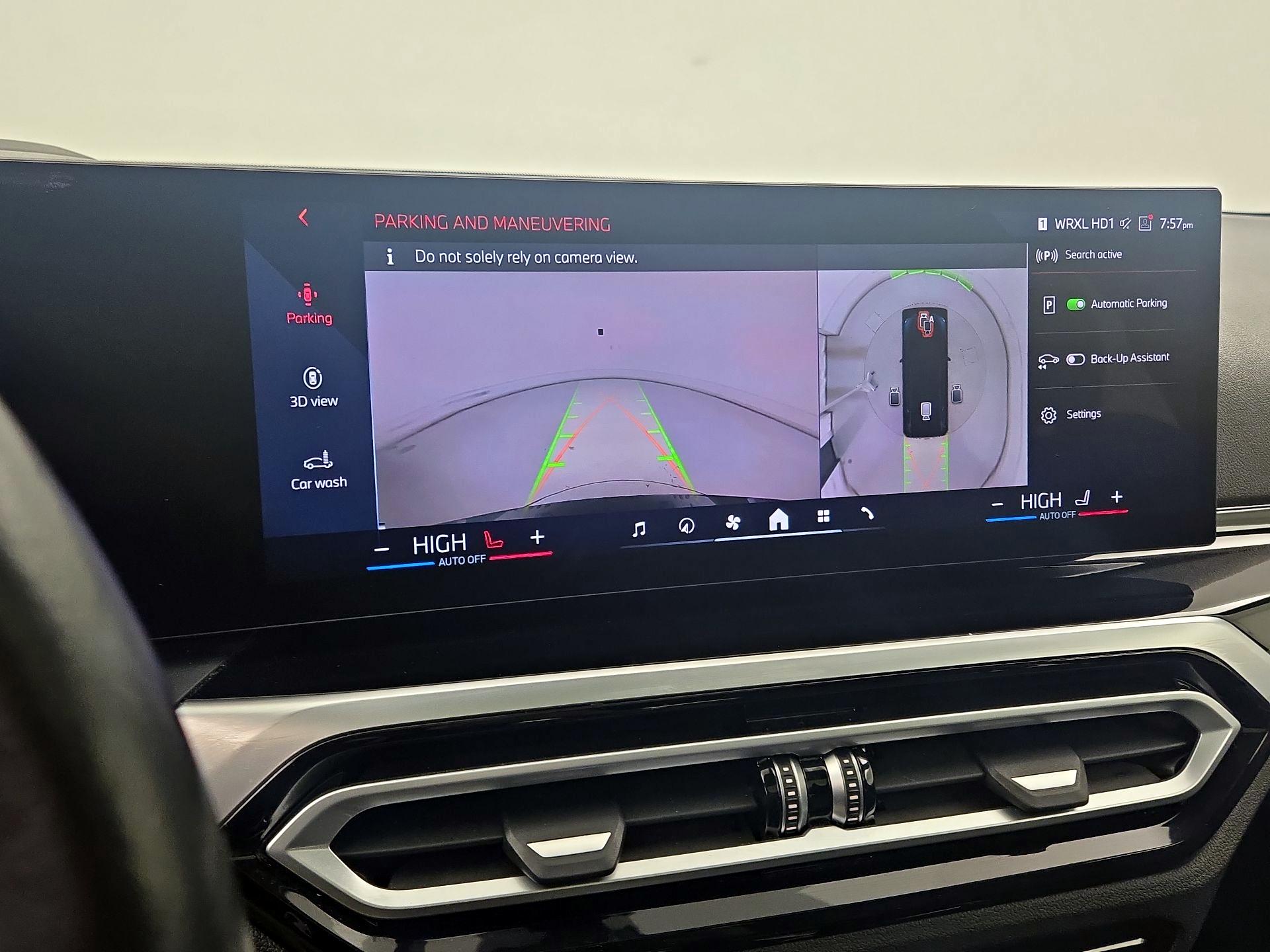 Thumbnail: 2024 BMW i4 - 15