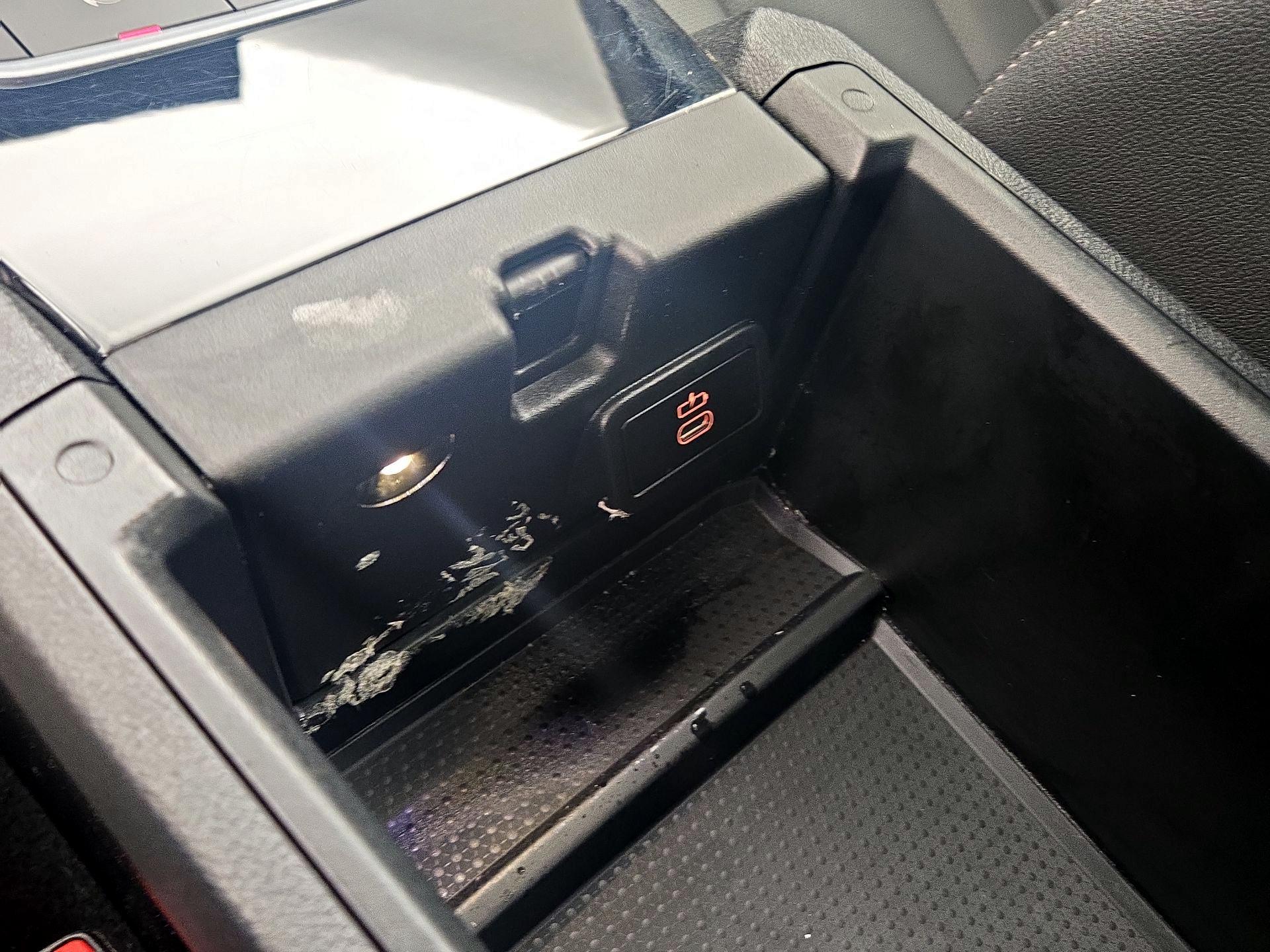 Thumbnail: 2024 BMW i4 - 19