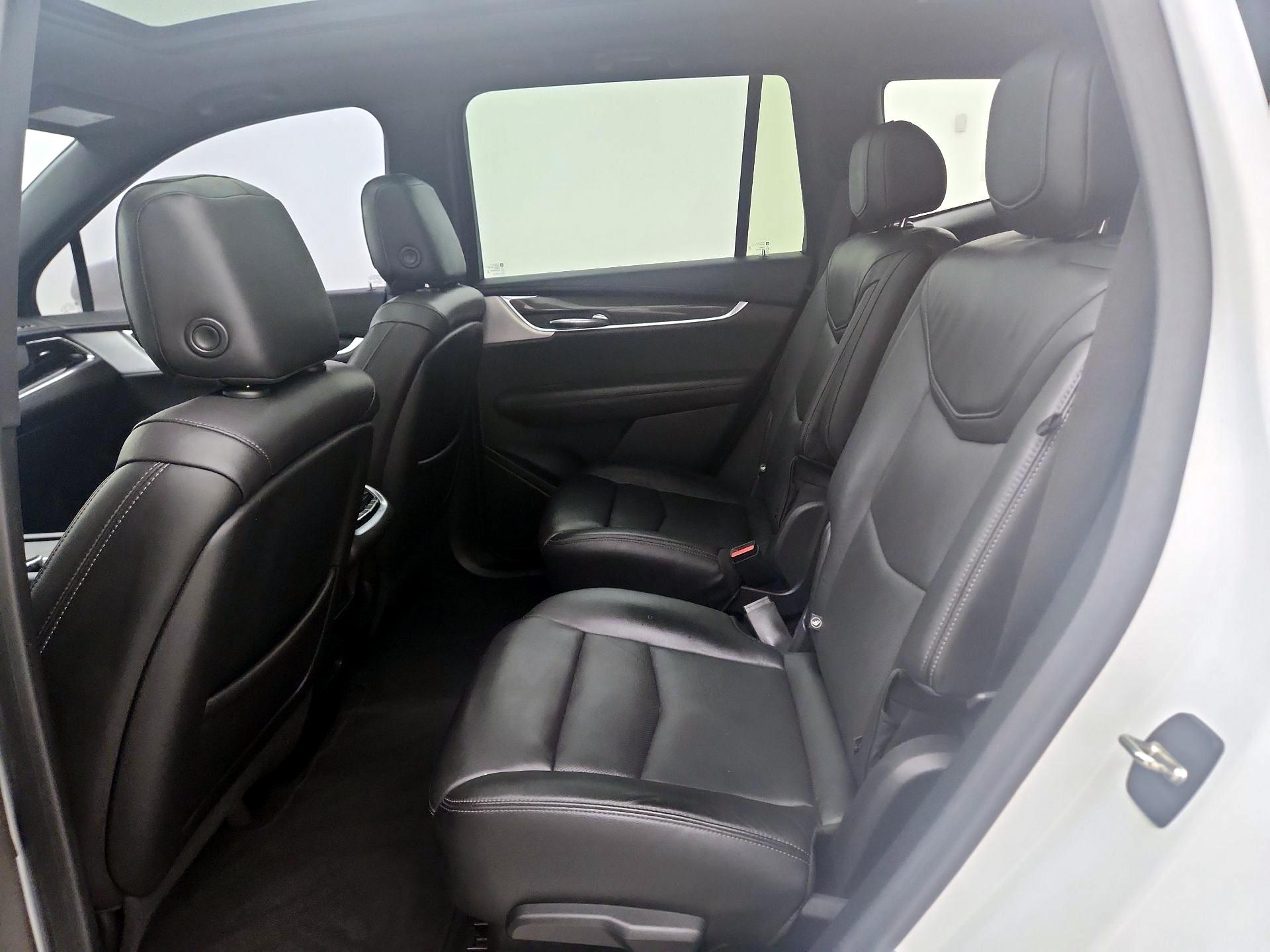 Thumbnail: 2020 Cadillac XT6 - 20