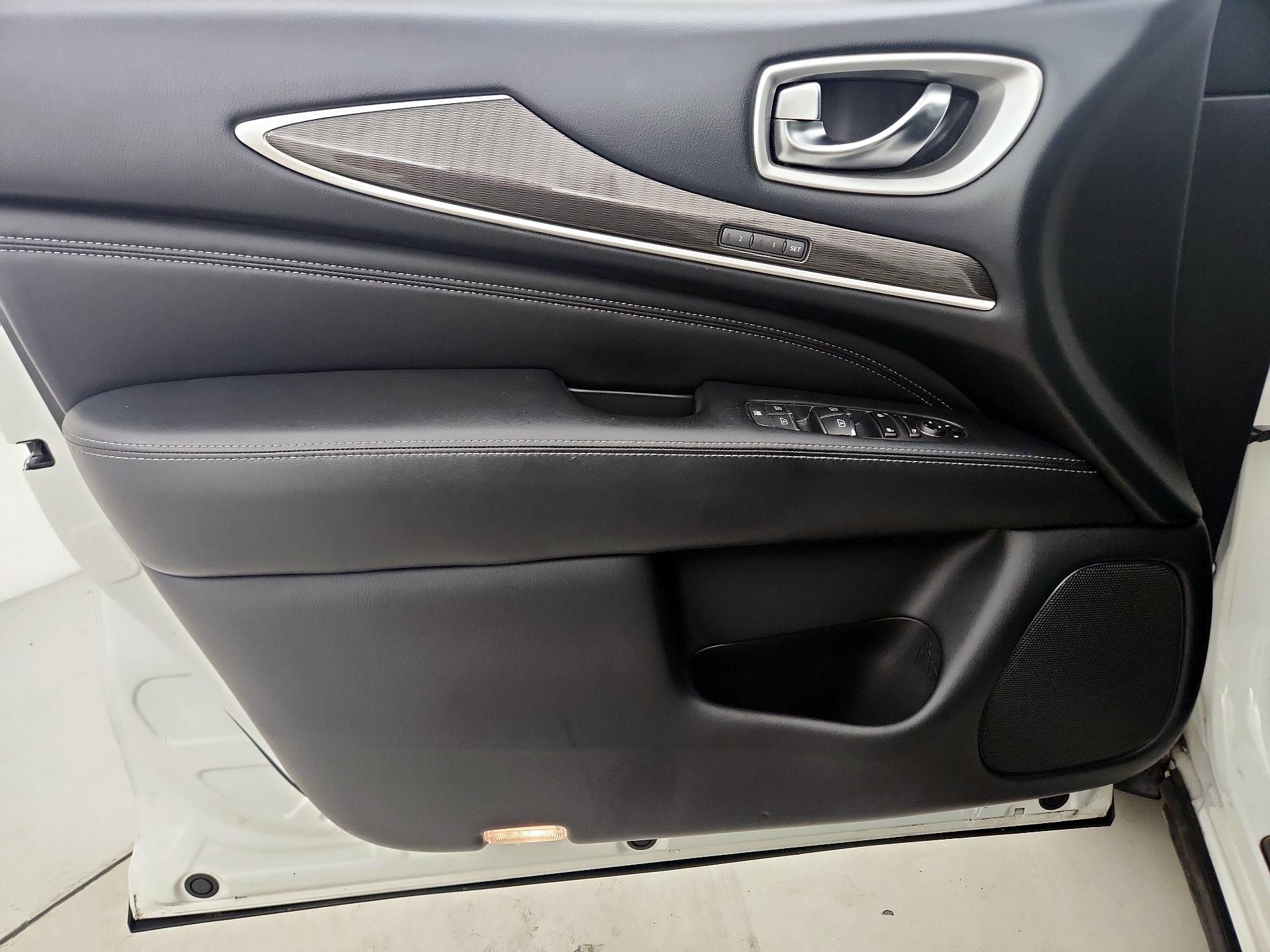 Thumbnail: 2020 INFINITI QX60 - 12